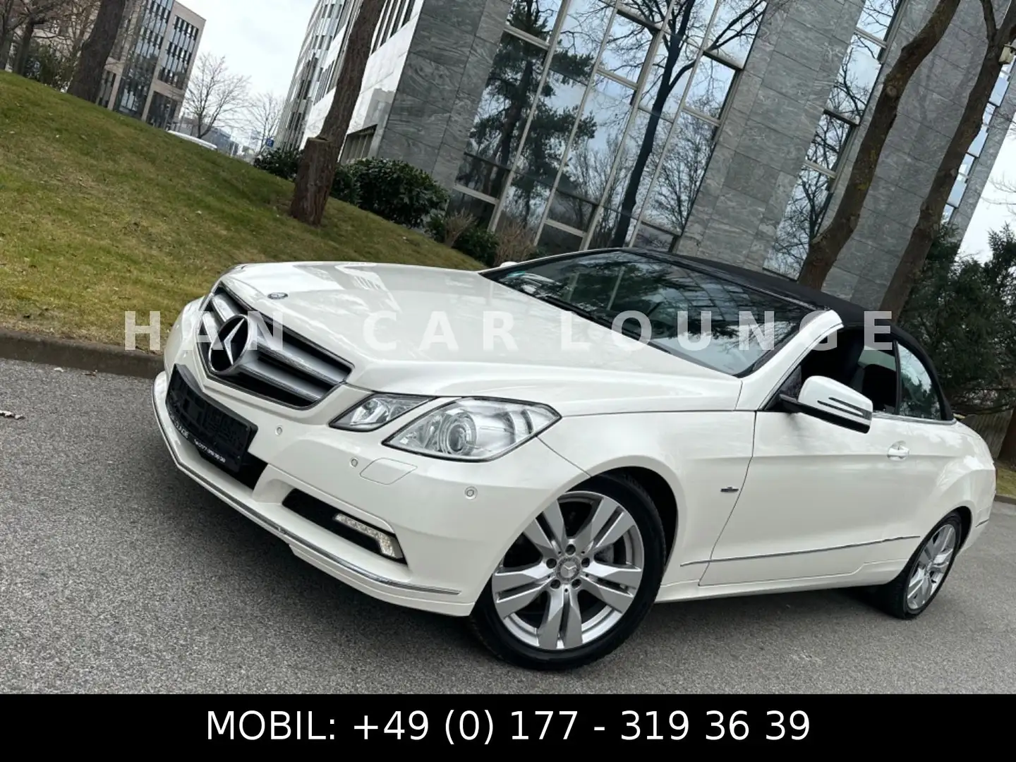 Mercedes-Benz E 250 CGI CABRIO*BlueEfficiency*LEDER*NAVI*1.HAND Weiß - 1
