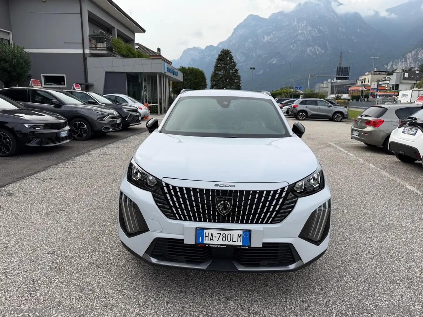 Peugeot 2008 PureTech 100 S&S Allure Blanc - 2