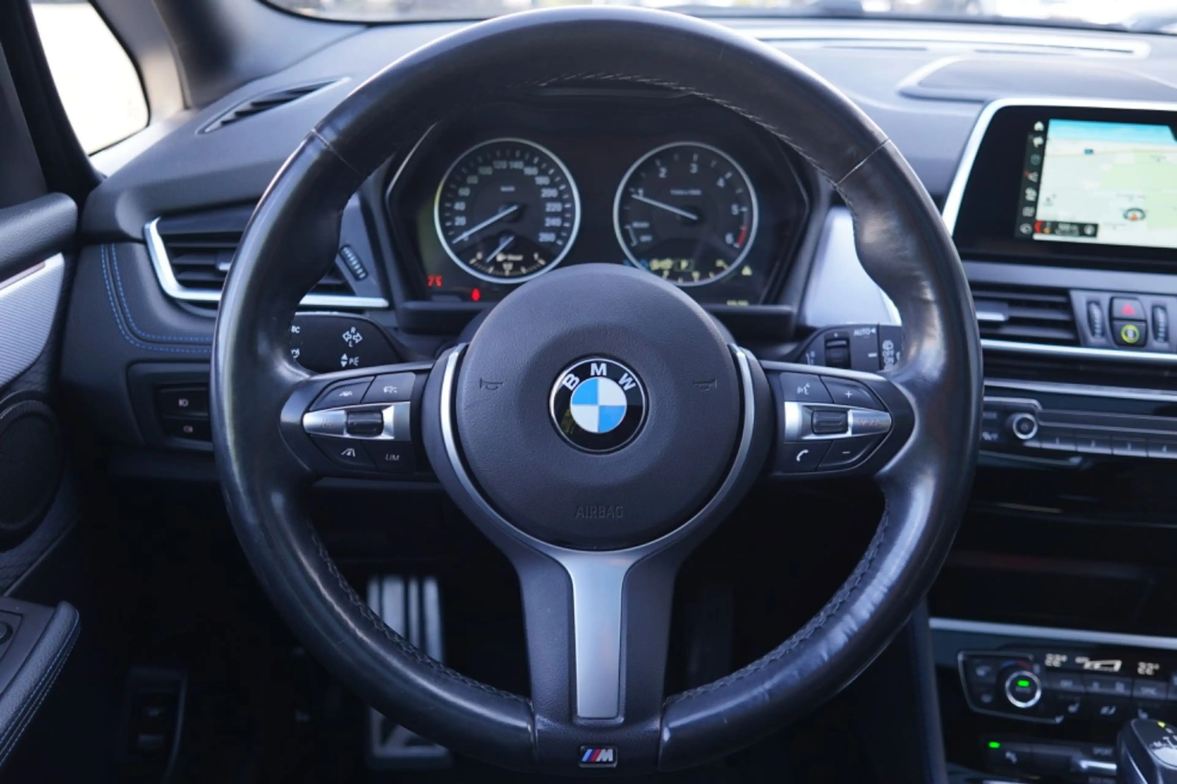 BMW 218 d Gran Tourer M Sport Alcantara Kamera 7-Sitz — photo 9
