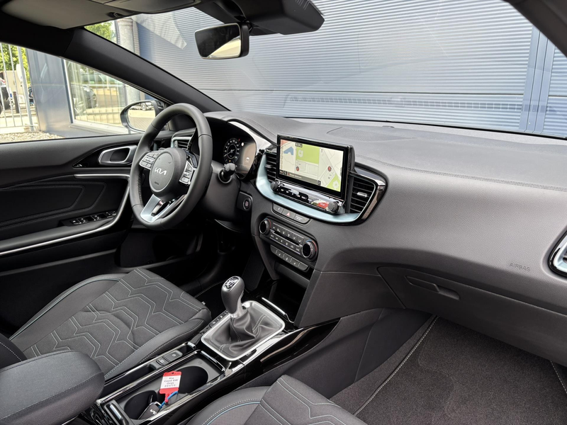 Kia Ceed SW / cee'd SW Sportswagon 1.0 T-GDi 100pk Design Edition | Camer — photo 11