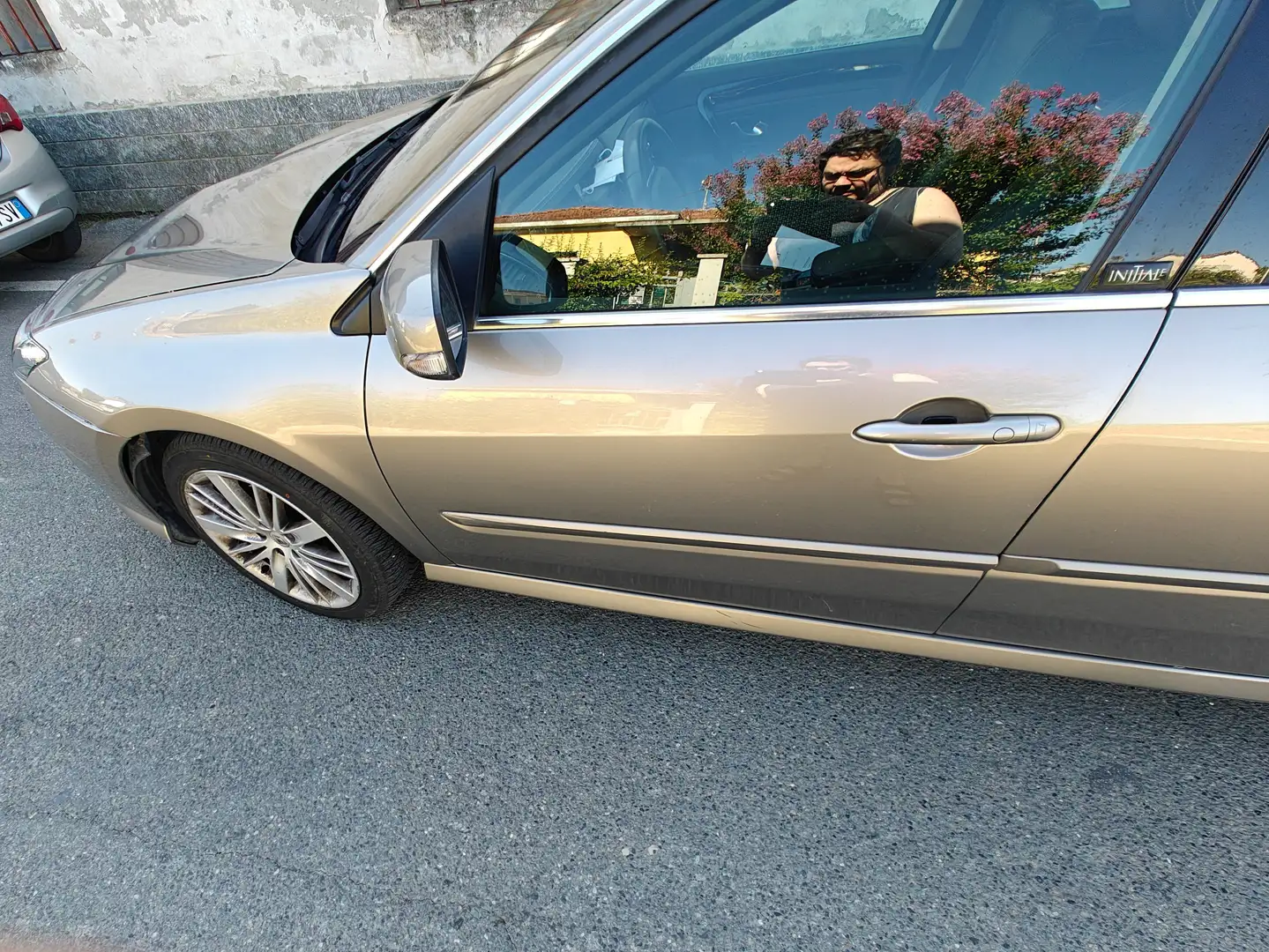 Renault Laguna SW 2.0 TD Aut 173cv pelle totale nera Argent - 1