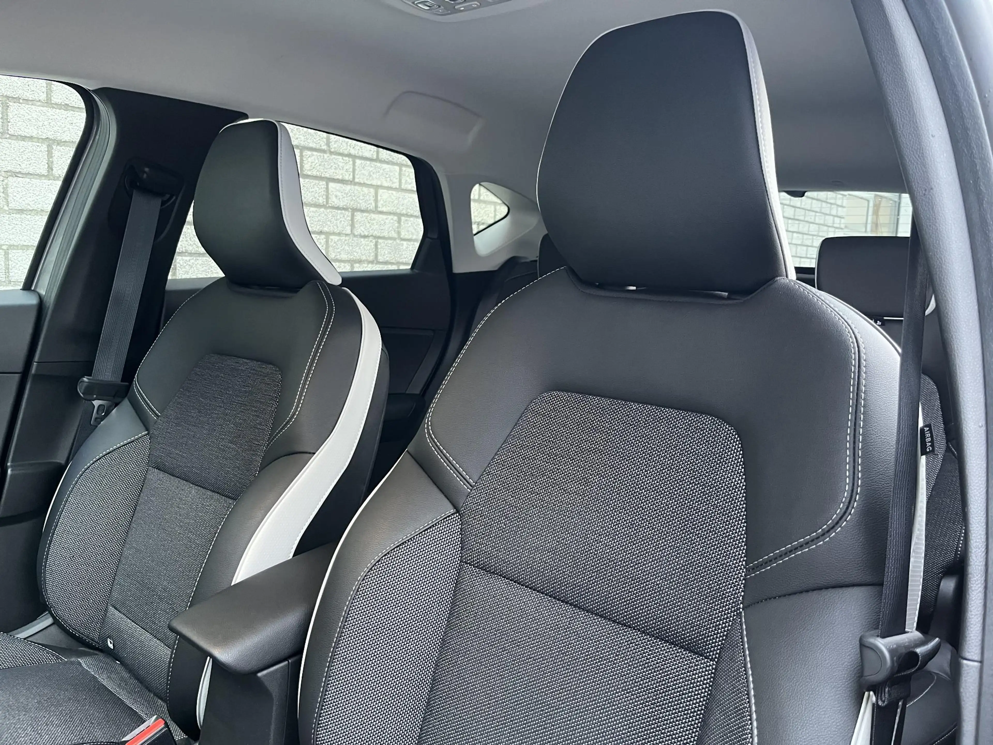 Renault Captur 1.6 E-Tech full hybrid 145 techno | Volledig Deale — photo 32