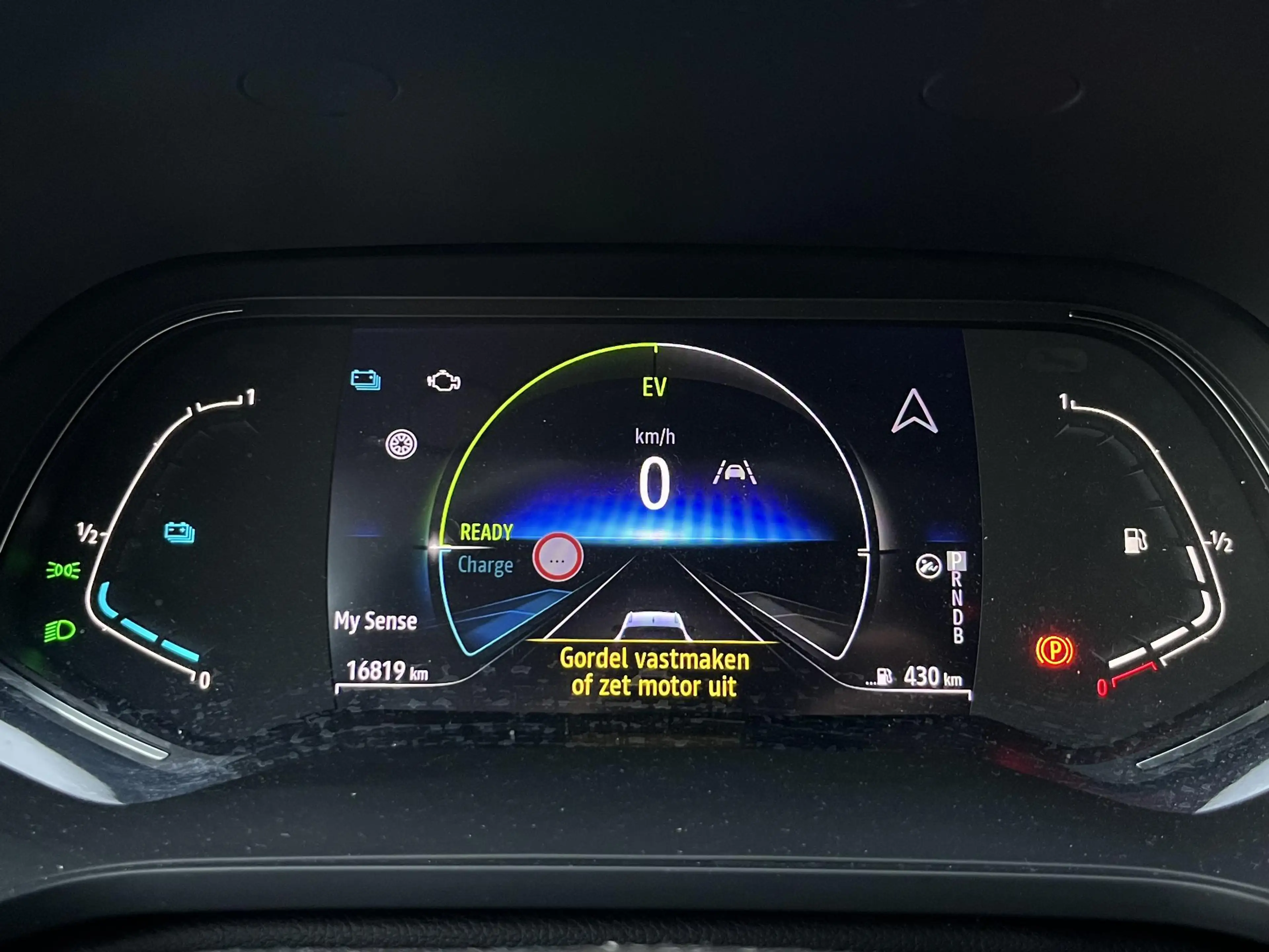 Renault Captur 1.6 E-Tech full hybrid 145 techno | Volledig Deale — photo 4