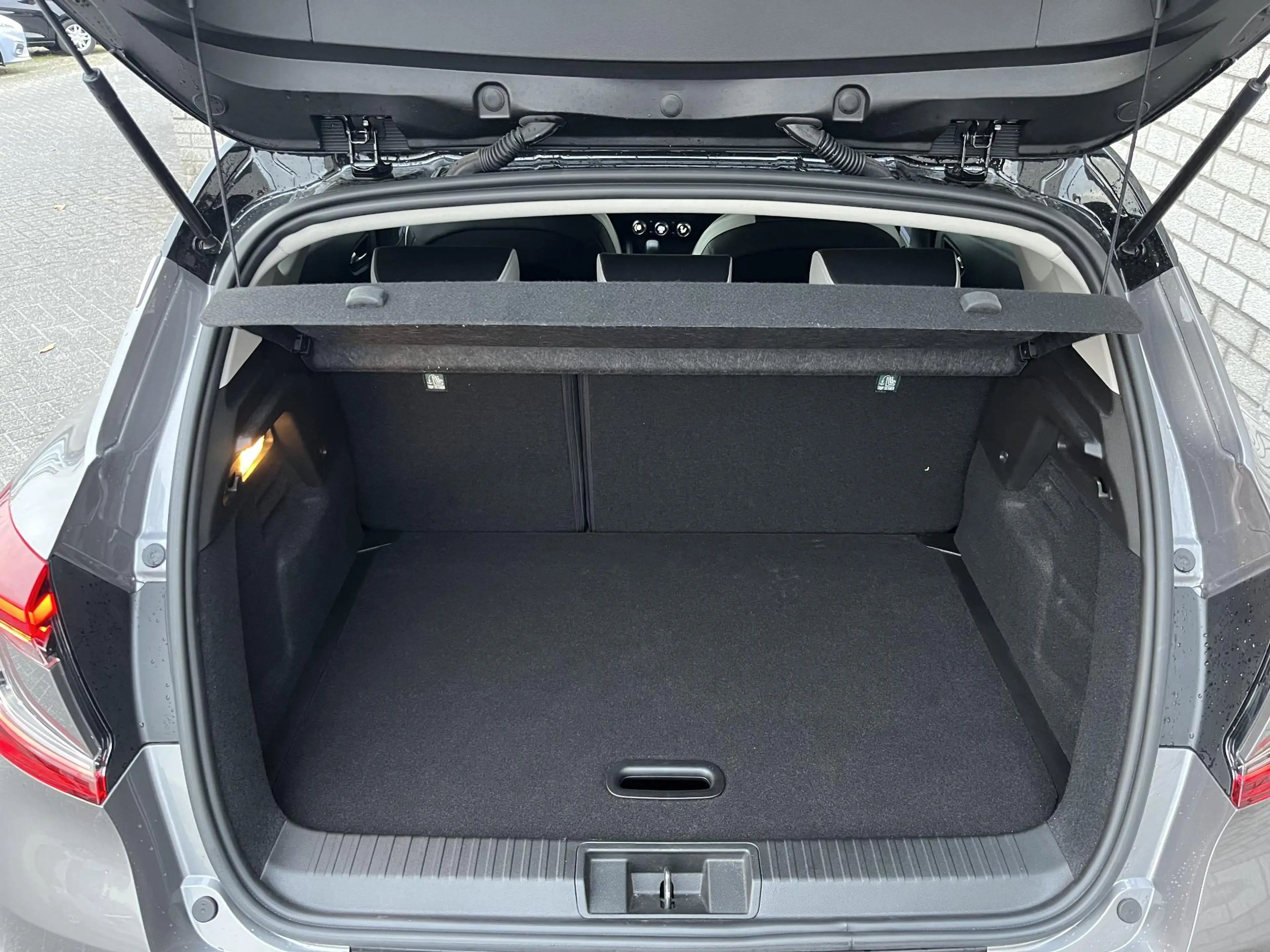 Renault Captur 1.6 E-Tech full hybrid 145 techno | Volledig Deale — photo 9