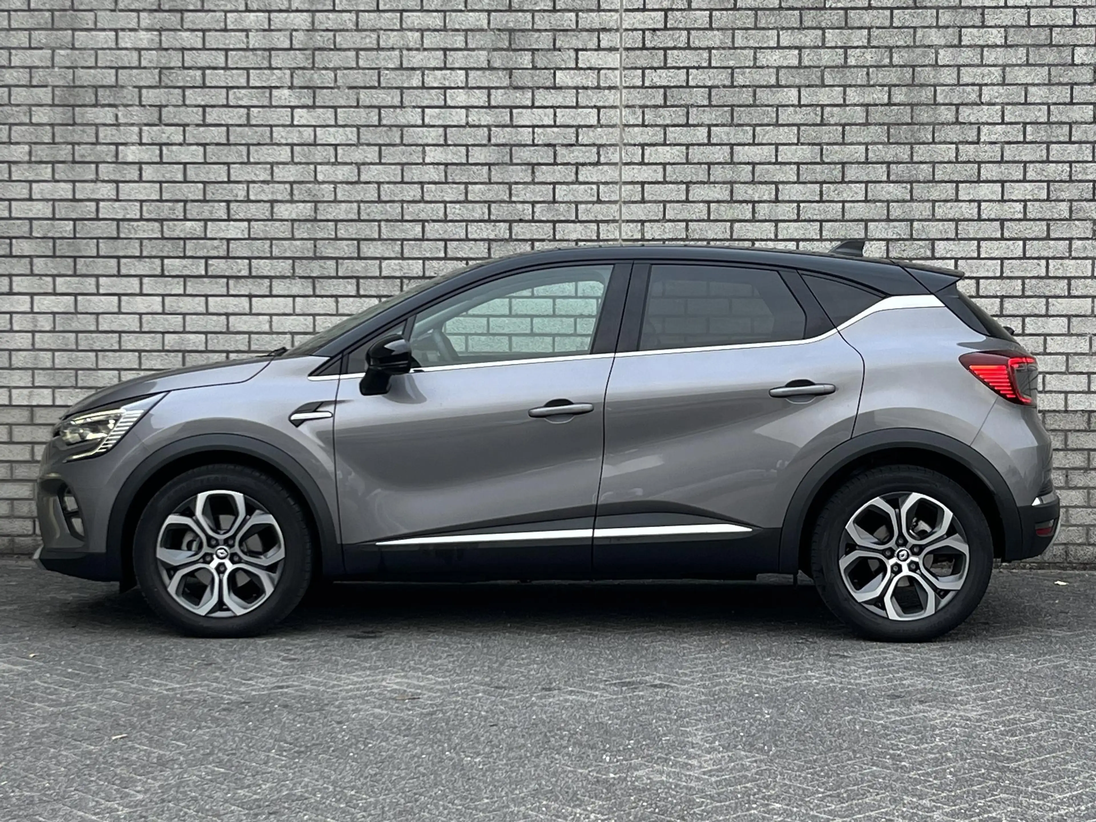 Renault Captur 1.6 E-Tech full hybrid 145 techno | Volledig Deale — photo 17
