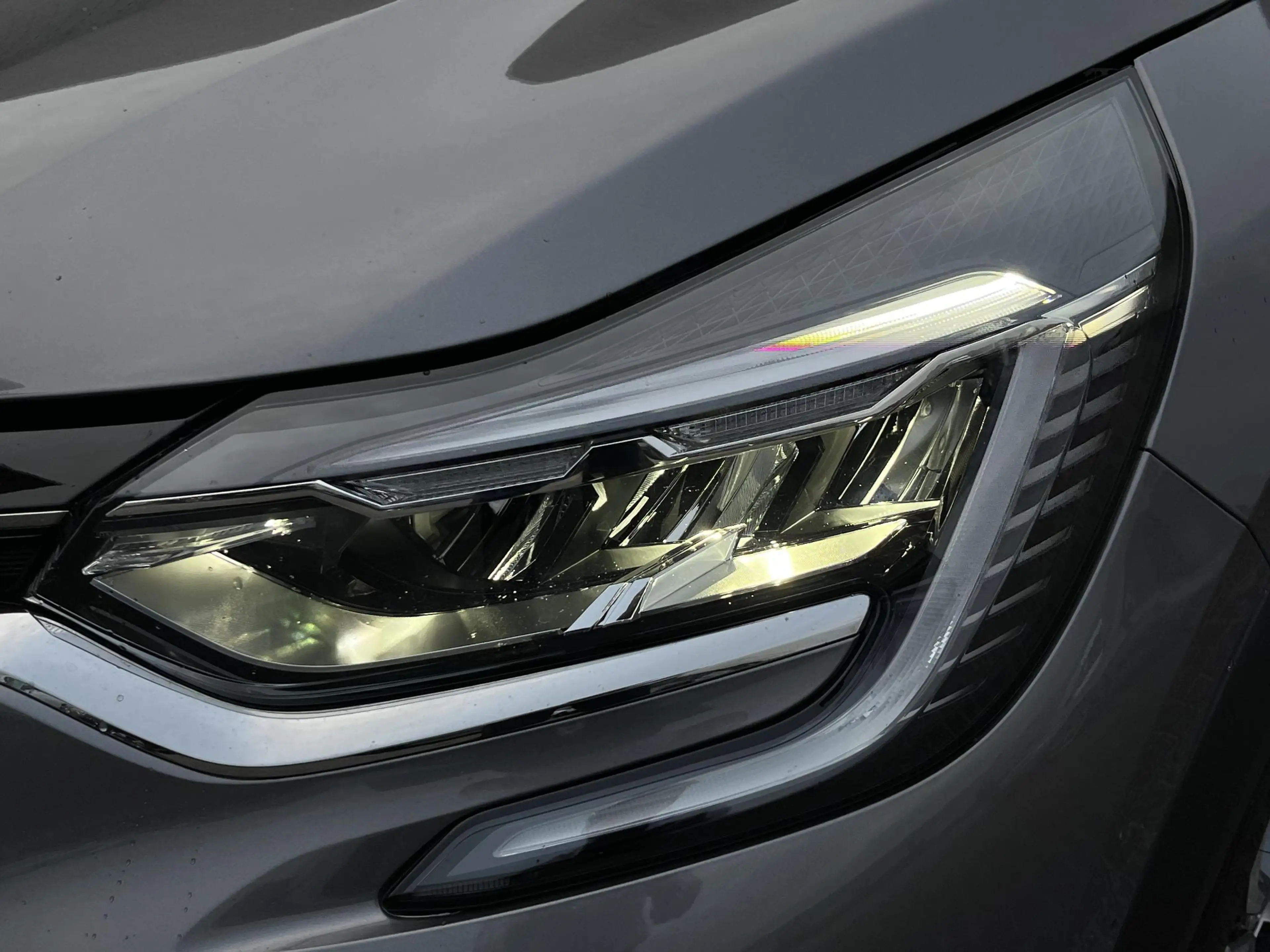 Renault Captur 1.6 E-Tech full hybrid 145 techno | Volledig Deale — photo 30