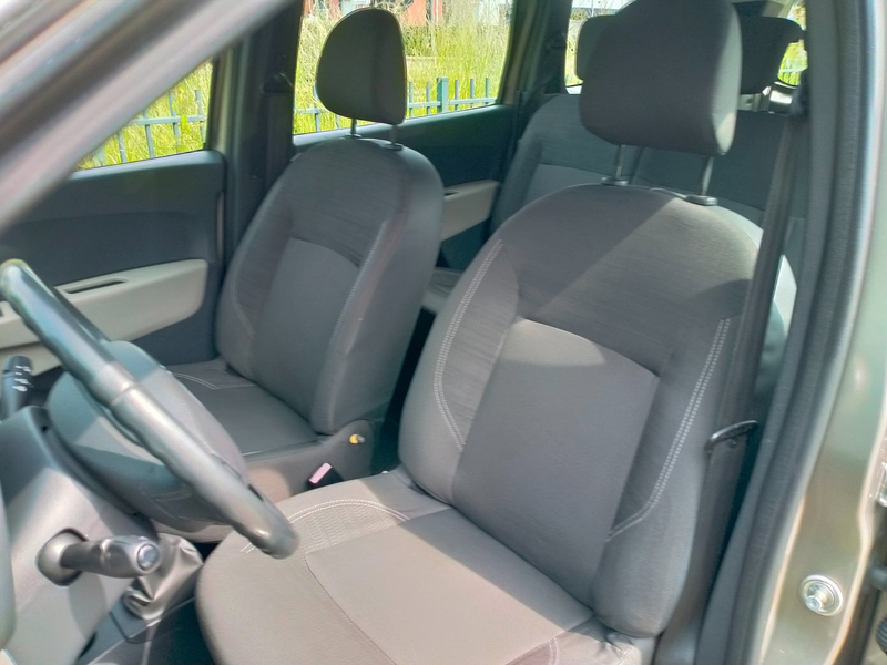 Dacia Lodgy 1.2 TCe Prestige 5p. navi trekhaak recent ketting — photo 24