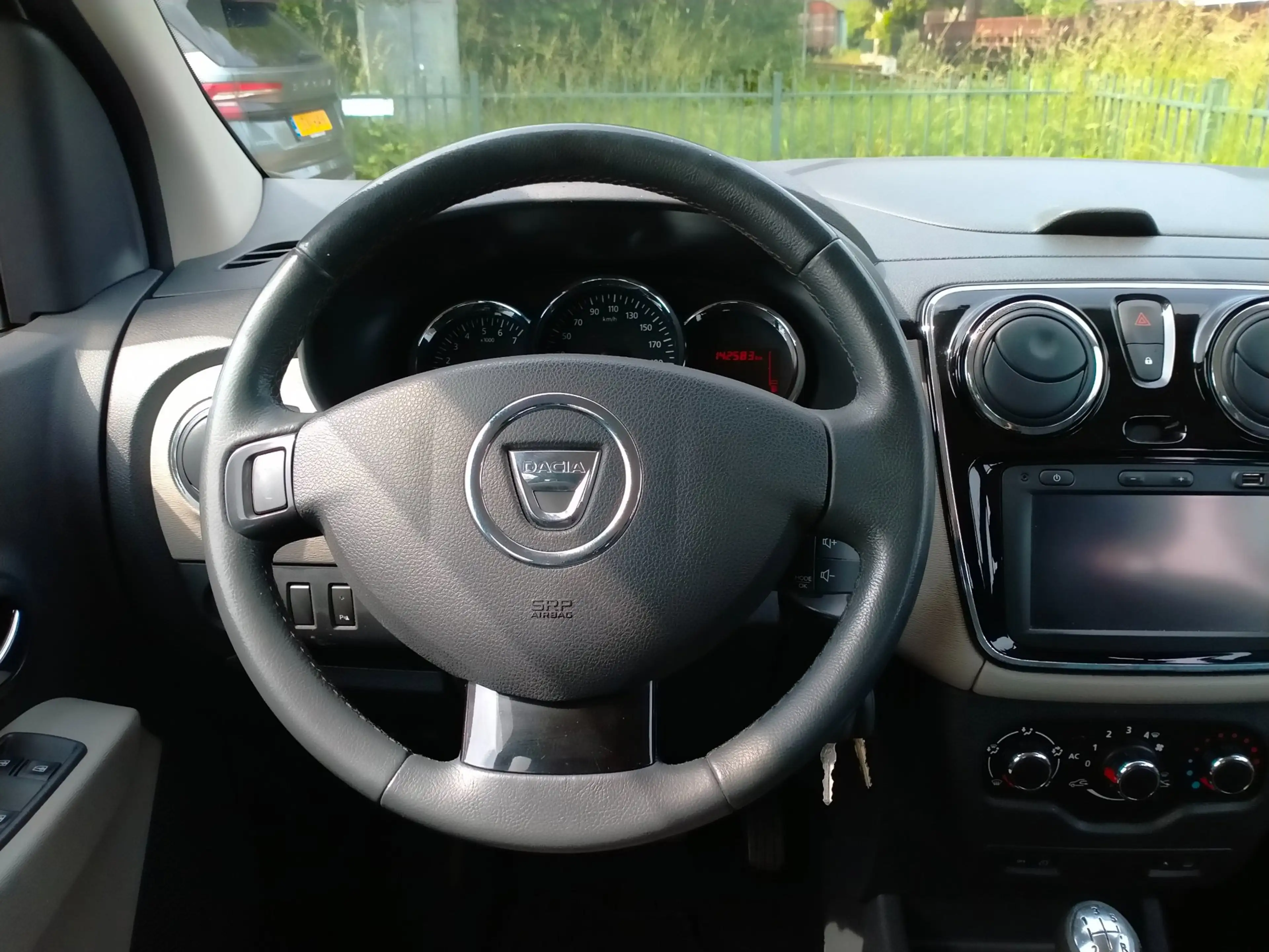 Dacia Lodgy 1.2 TCe Prestige 5p. navi trekhaak recent ketting — photo 12