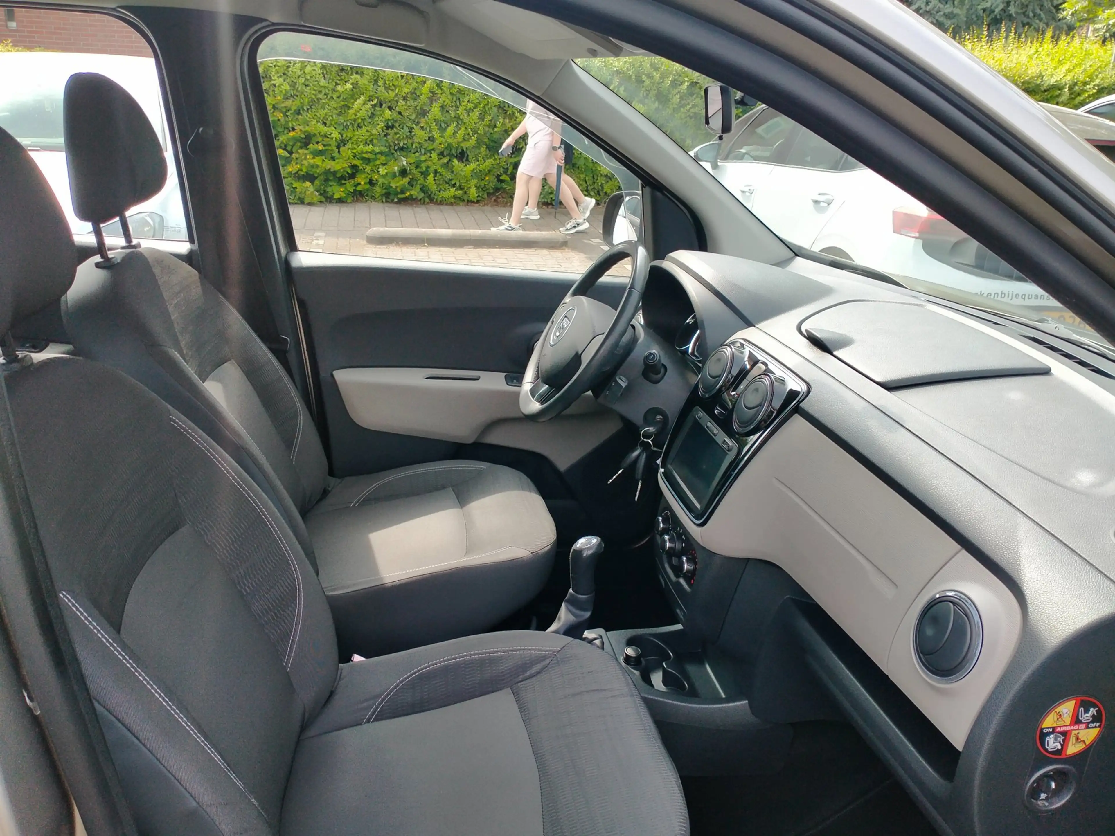 Dacia Lodgy 1.2 TCe Prestige 5p. navi trekhaak recent ketting — photo 26