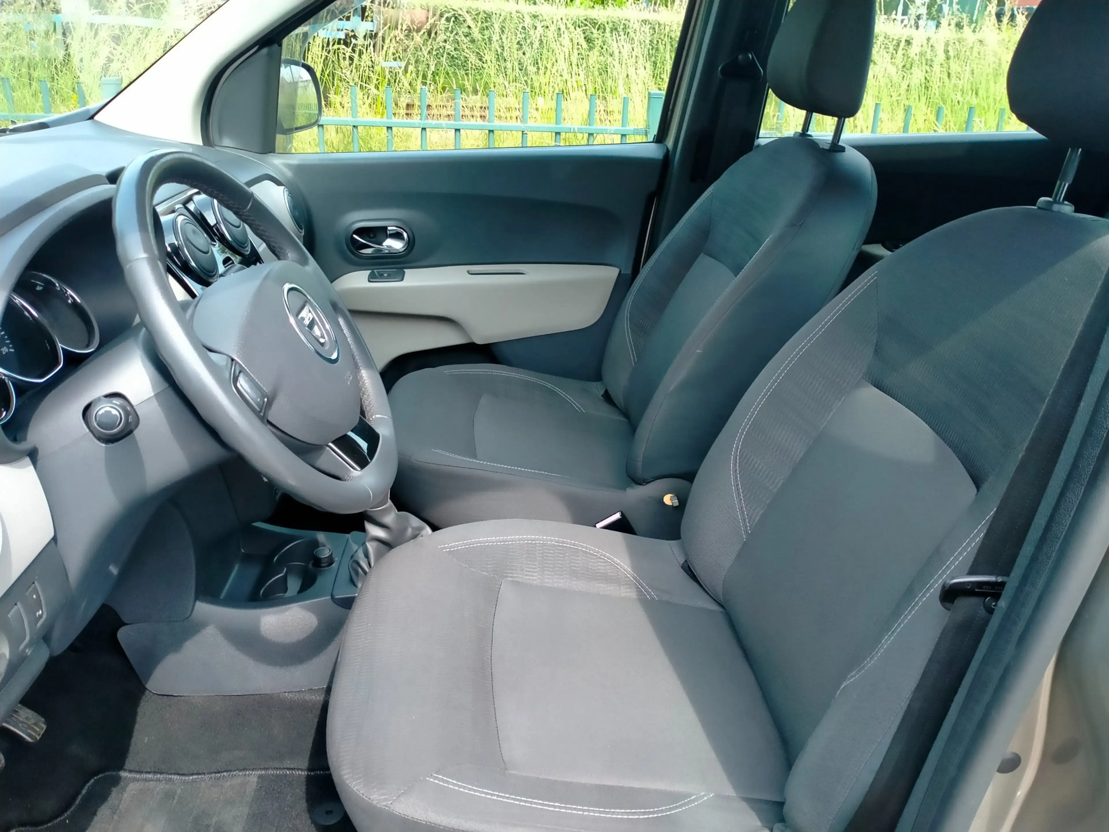 Dacia Lodgy 1.2 TCe Prestige 5p. navi trekhaak recent ketting — photo 25