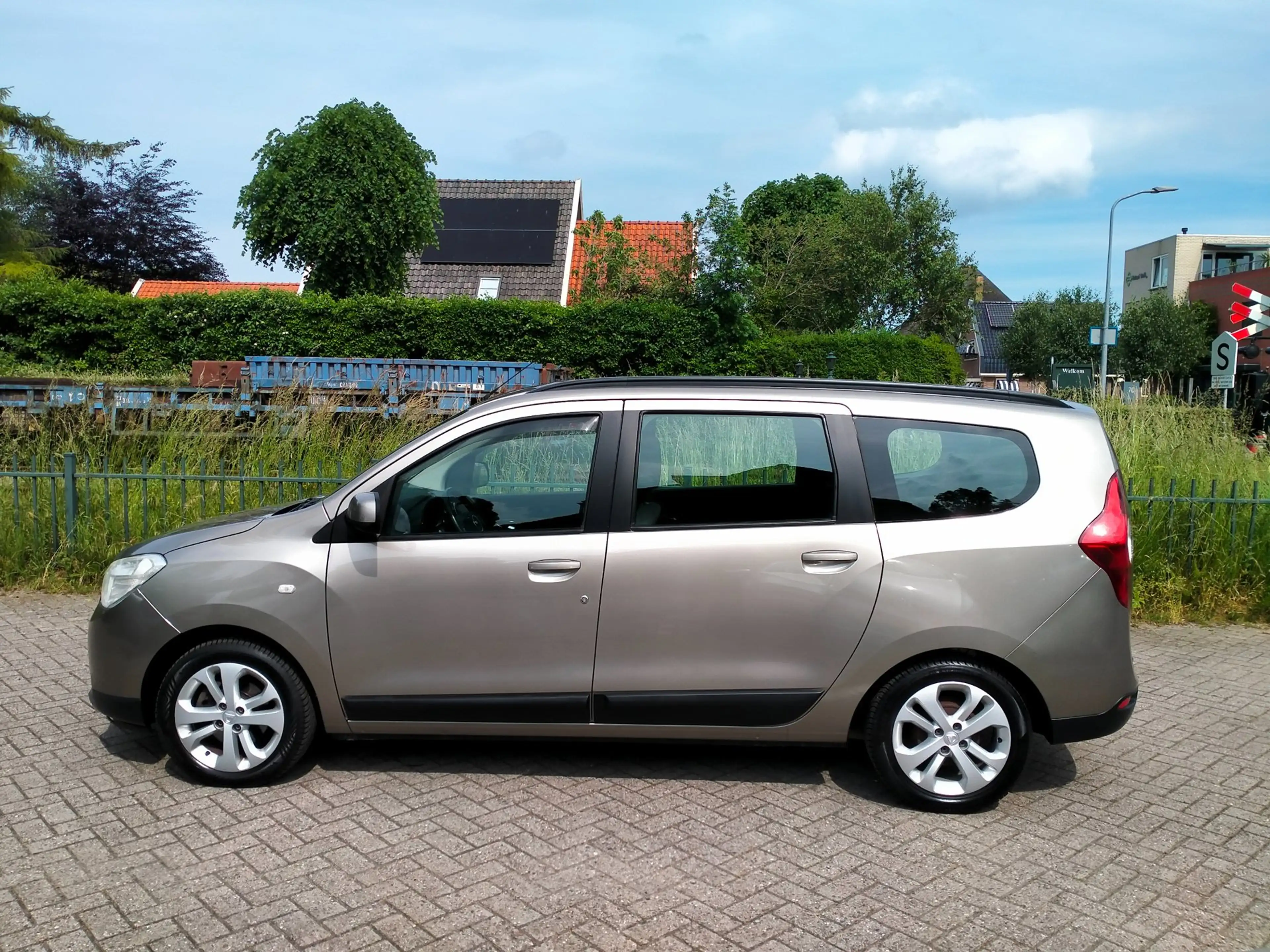 Dacia Lodgy 1.2 TCe Prestige 5p. navi trekhaak recent ketting — photo 4