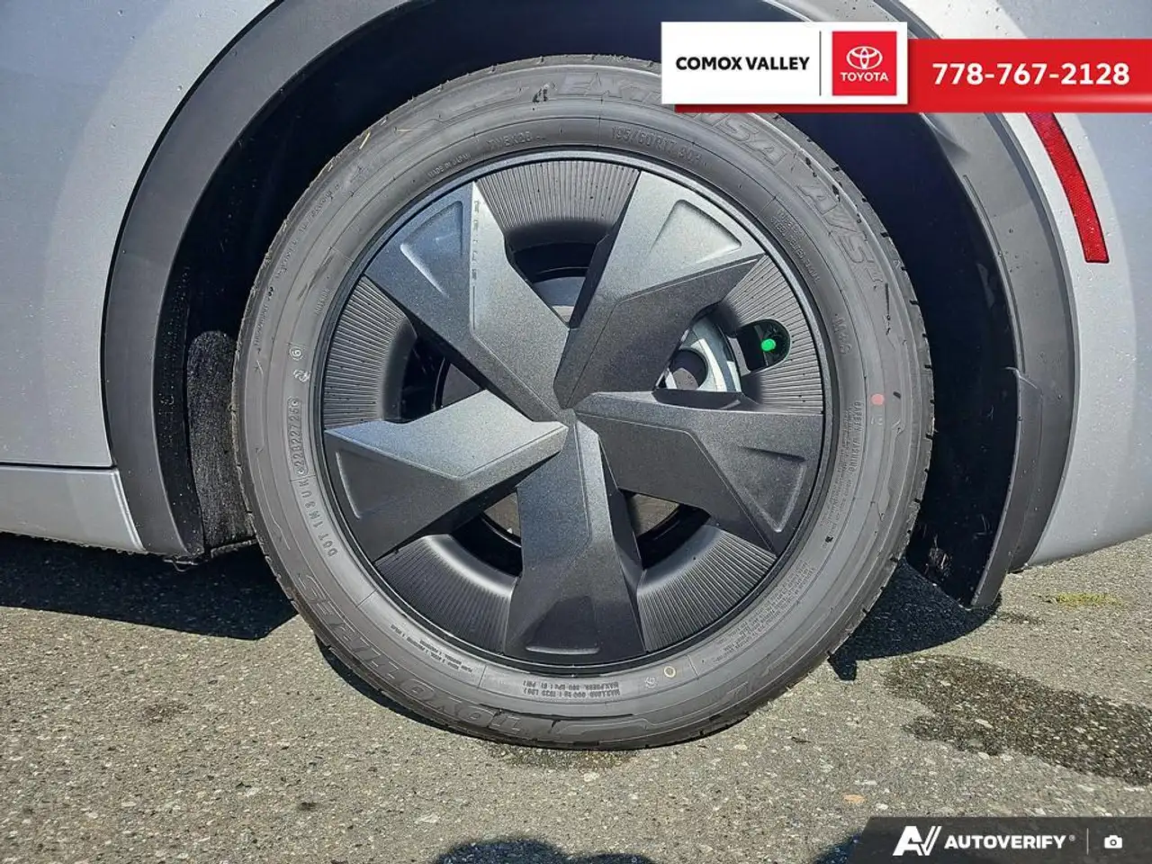 Toyota Prius снимка Toyota Prius