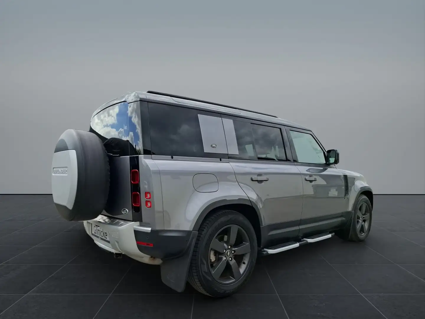 Land Rover Defender 110 D250 Defender HSE AHK Winter Pack B Grijs - 2