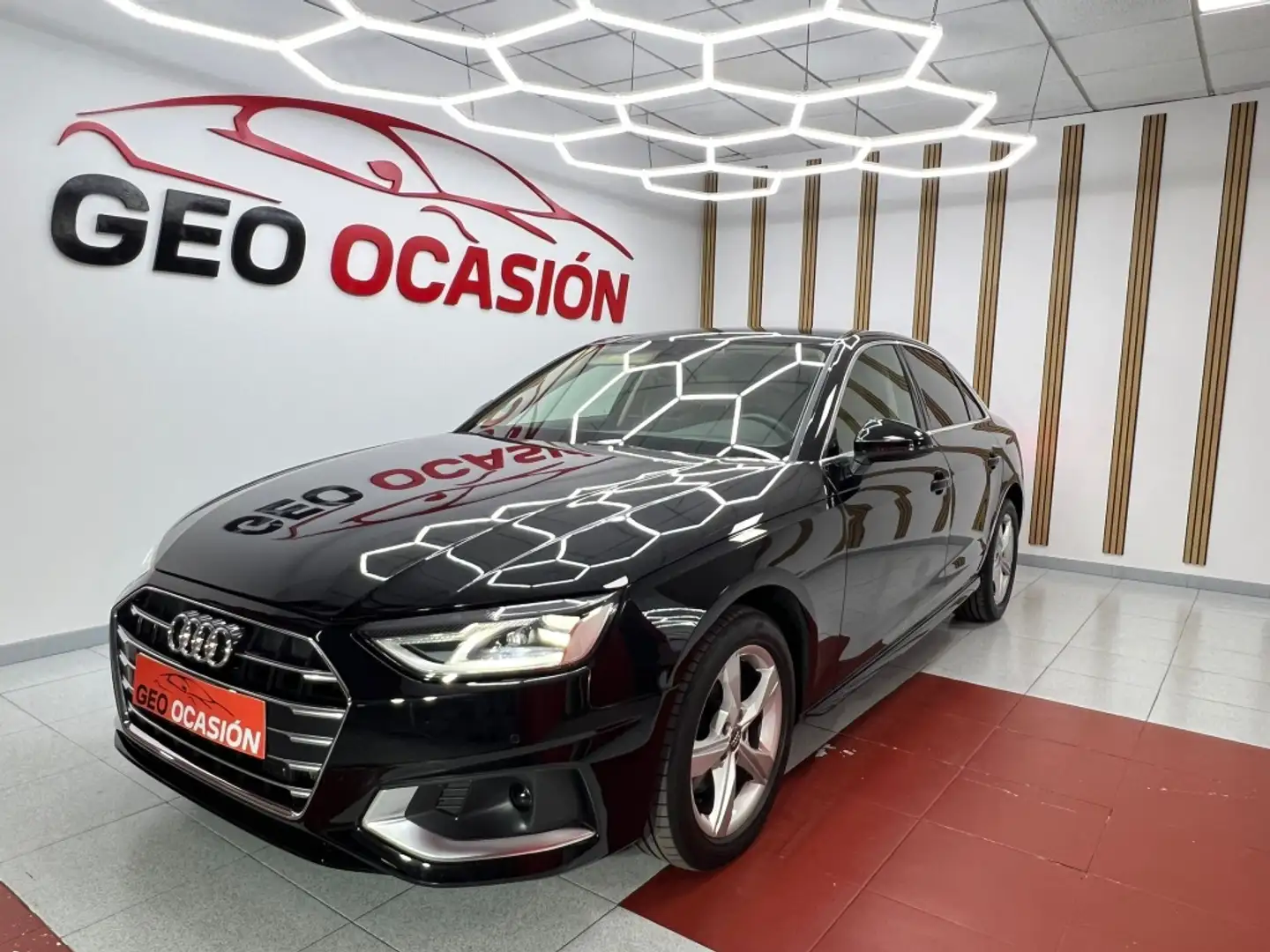 Audi A4 35 TFSI Advanced S tronic 110kW Noir - 1