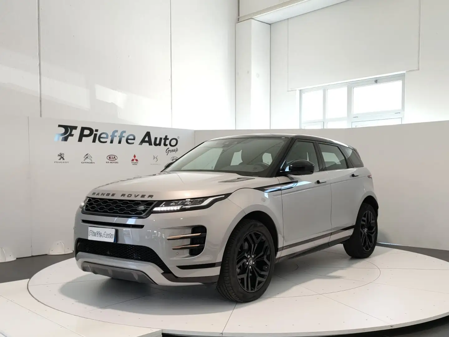 Land Rover Range Rover Evoque 2.0D I4-L.Flw 150 CV AWD Auto R-Dynamic S Grau - 1