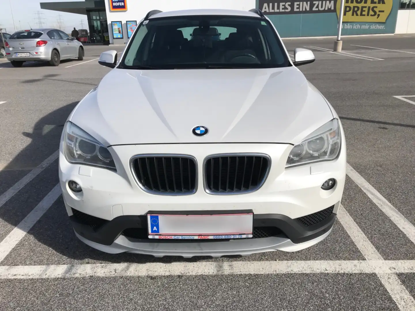 BMW X1 xDrive18d Weiß - 2