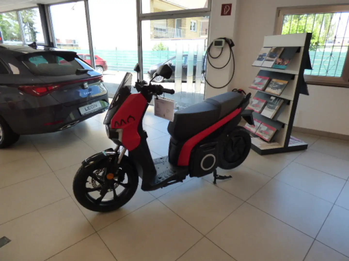 SEAT MO MÓ 125 Roşu - 1