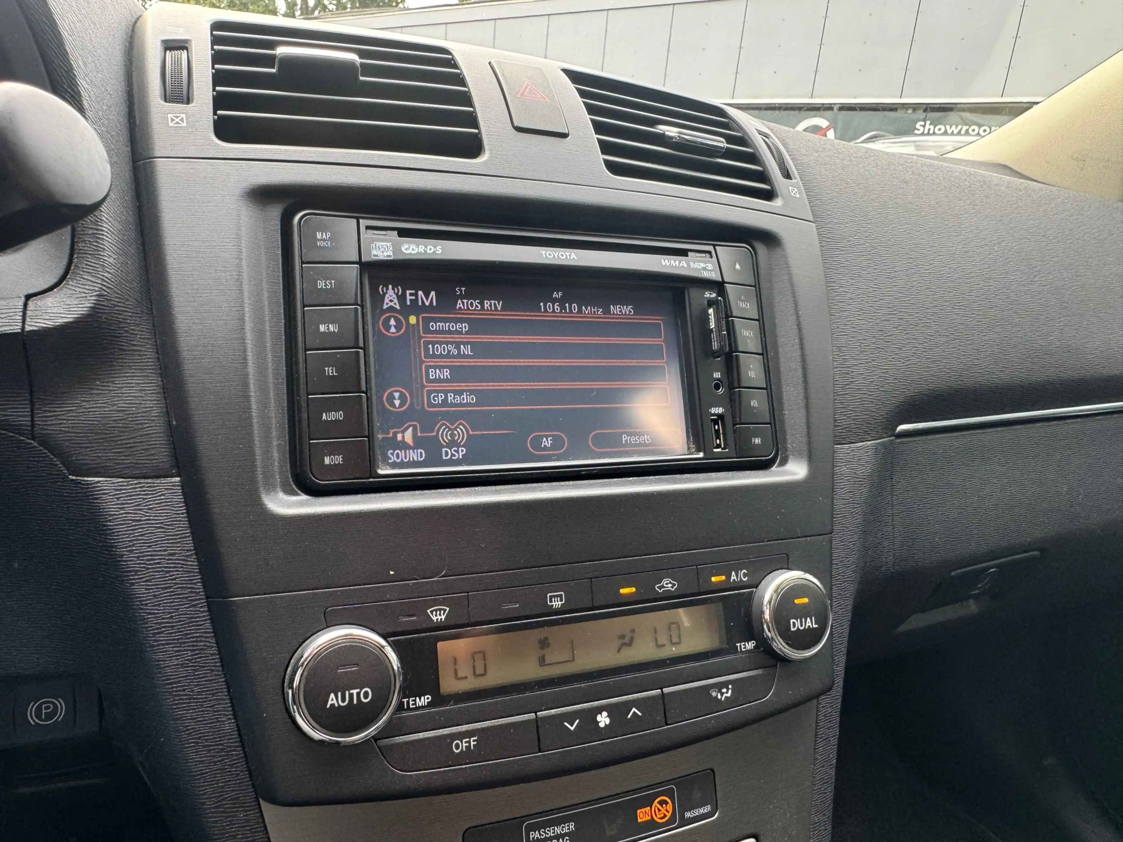 Toyota Avensis Wagon 1.8 VVTi Dynamic | Clima | Cruise | Navi — photo 14