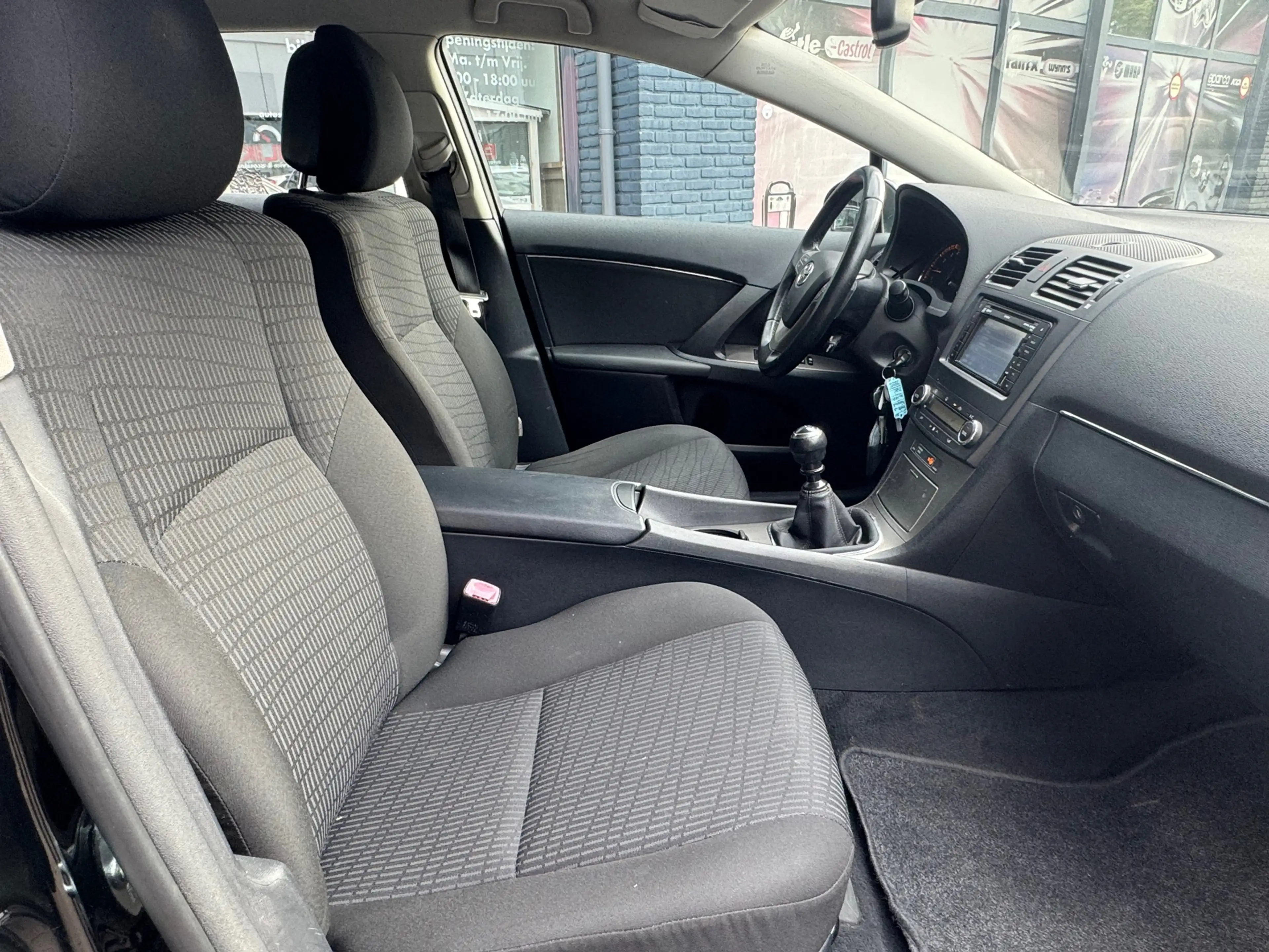 Toyota Avensis Wagon 1.8 VVTi Dynamic | Clima | Cruise | Navi — photo 11