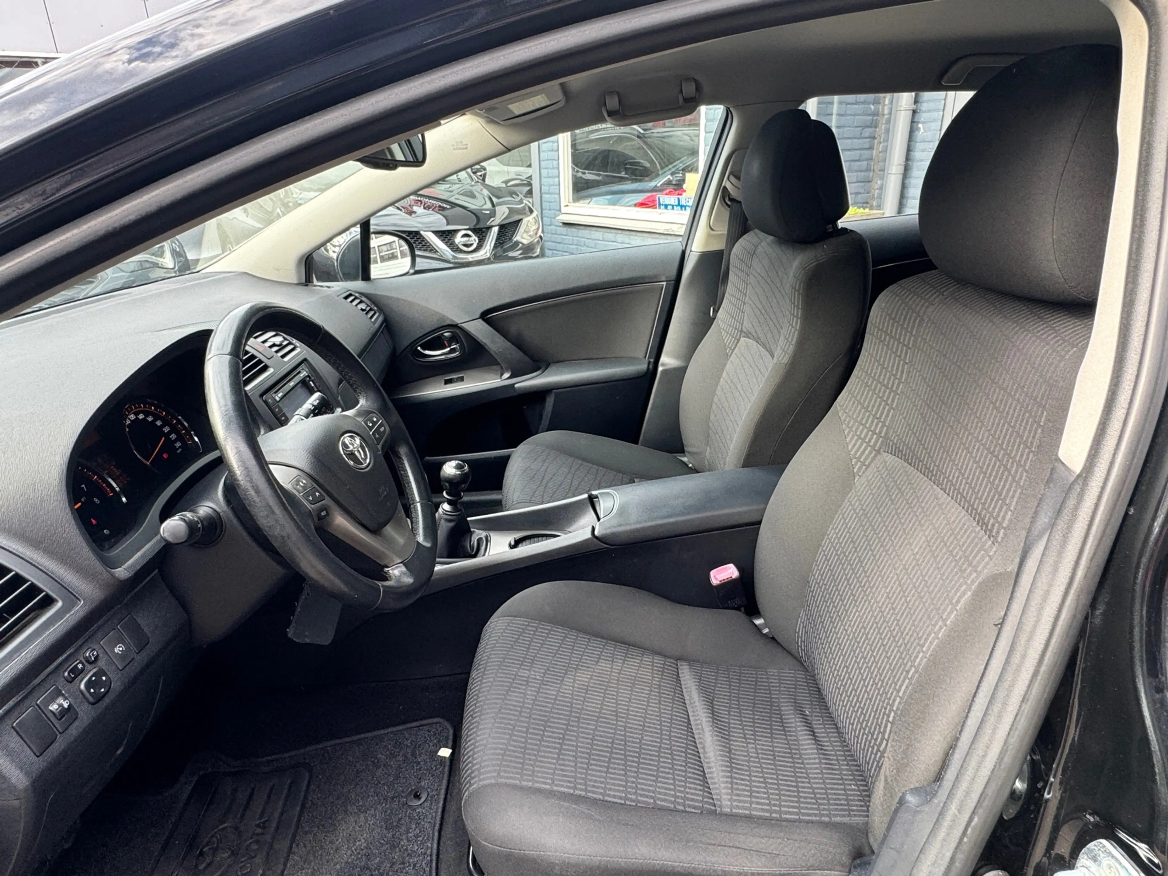Toyota Avensis Wagon 1.8 VVTi Dynamic | Clima | Cruise | Navi — photo 10