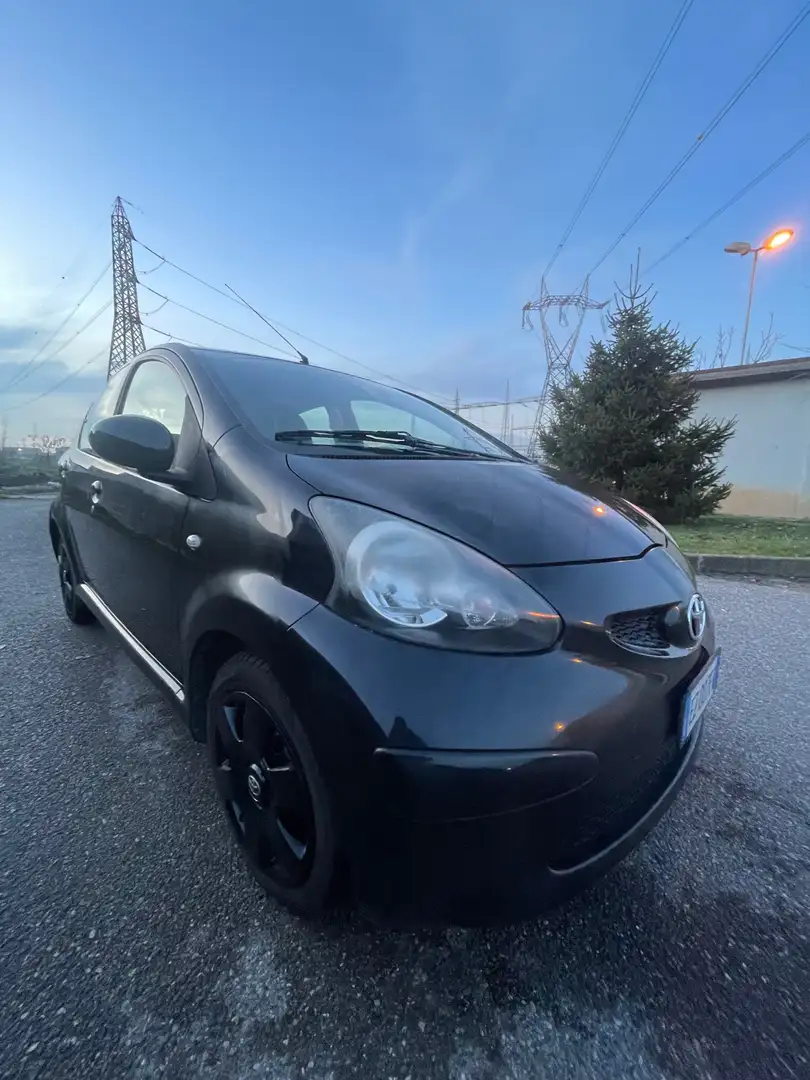 Toyota Aygo Aygo 5p 1.0 Zwart - 2
