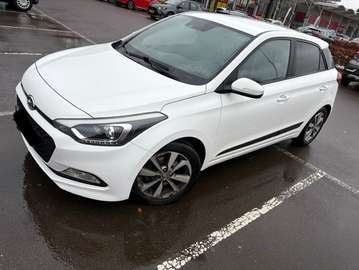 i20 1.4 CRDi Twist Techno Pack GO!