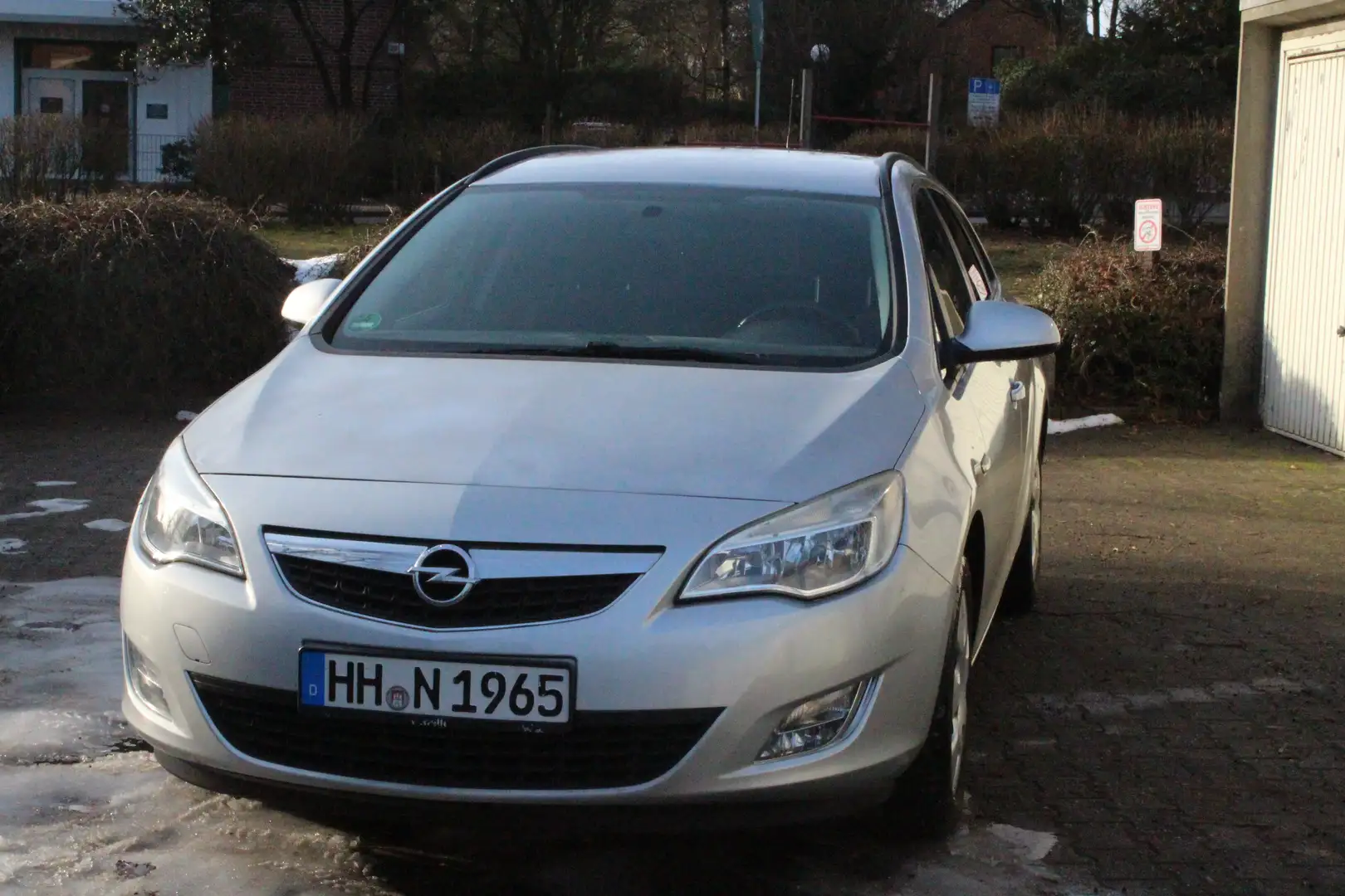 Opel Astra Astra 1.4 Turbo Sports Tourer Design Edition Silber - 1