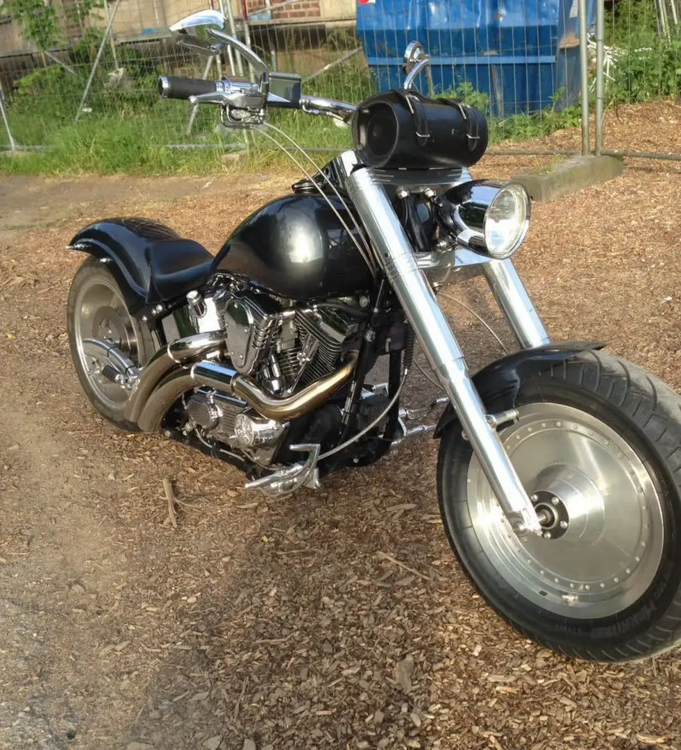 Harley-Davidson Fat Boy FXST Schwarz - 1
