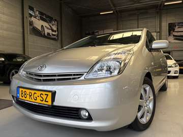 1.5 VVT-i Airco, Cruise, JBL, Navi