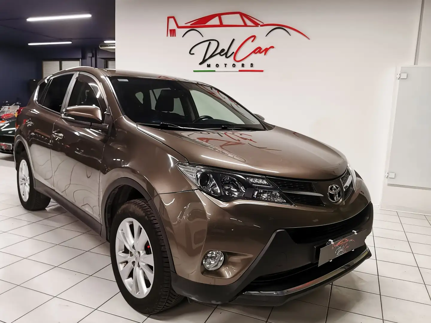 Toyota RAV 4 2.2 d-4d Style 4wd 150cv Full optional Bronzo - 1
