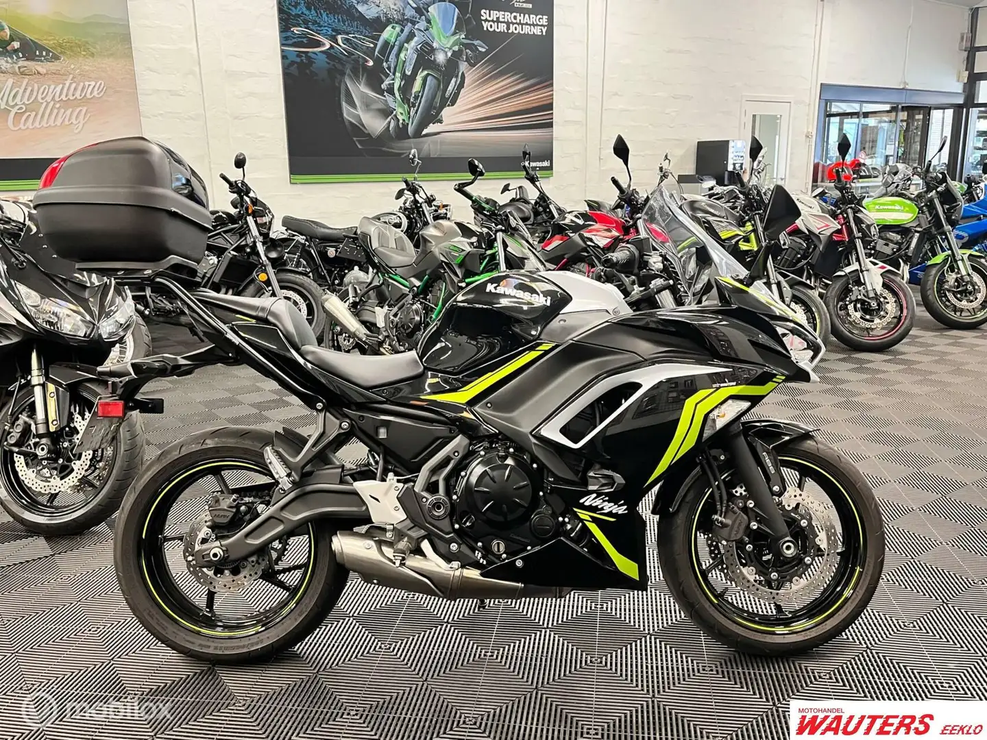 Kawasaki Ninja 650 Negro - 2