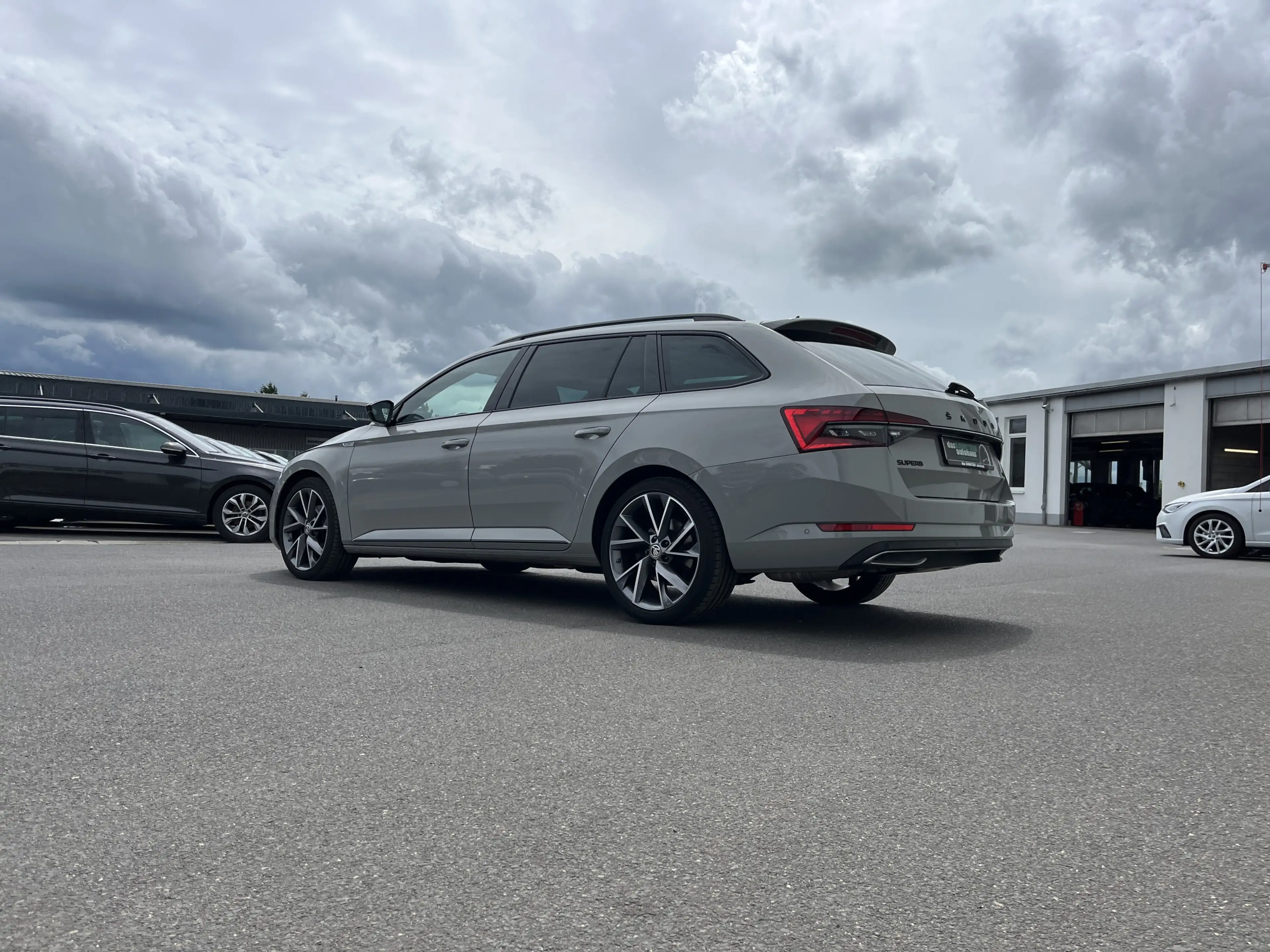 Skoda Superb Combi 2.0 TDI 4x4 DSG SPORTLINE 213€ m.20% Anz. — photo 9