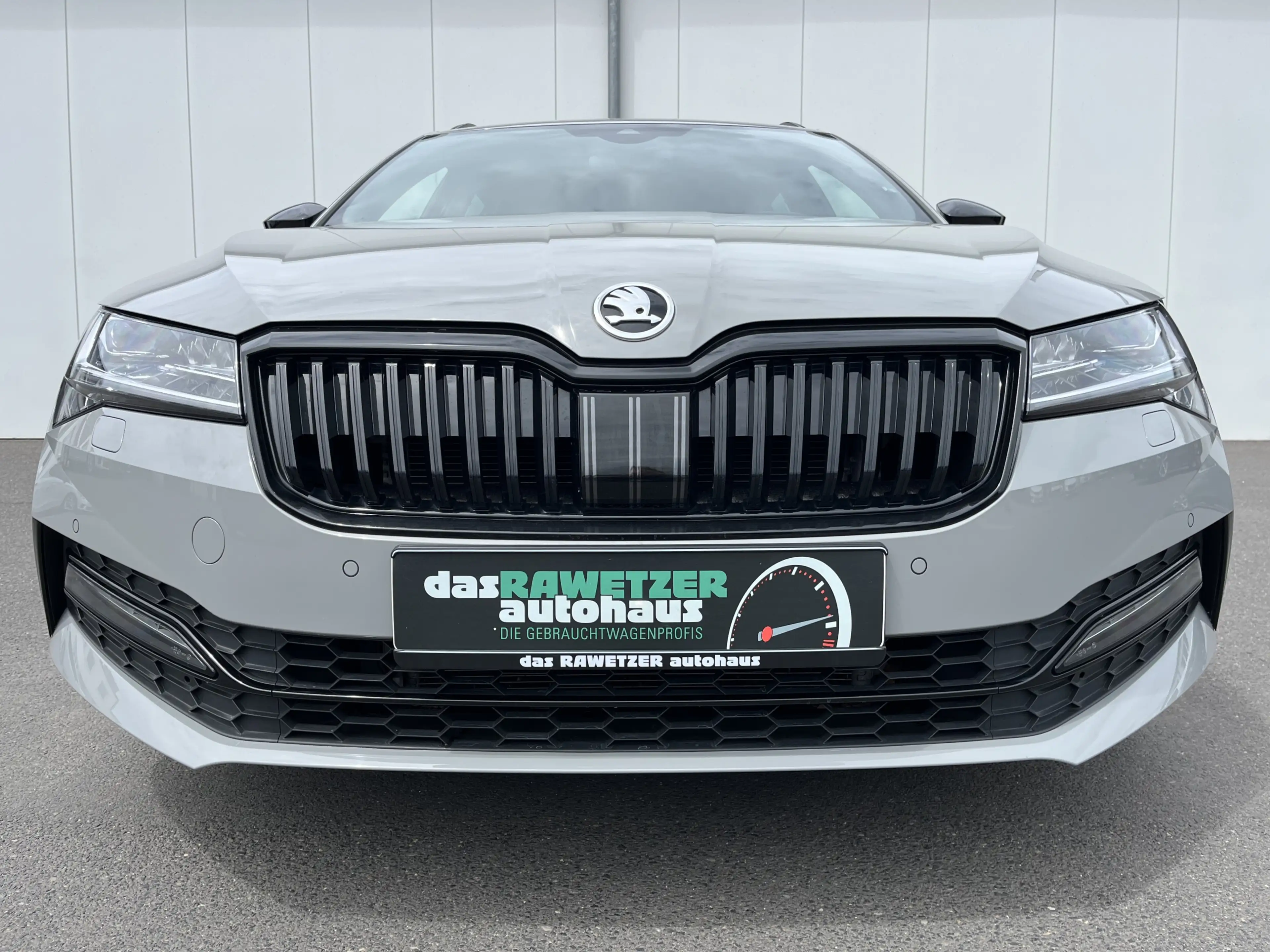 Skoda Superb Combi 2.0 TDI 4x4 DSG SPORTLINE 213€ m.20% Anz. — photo 3