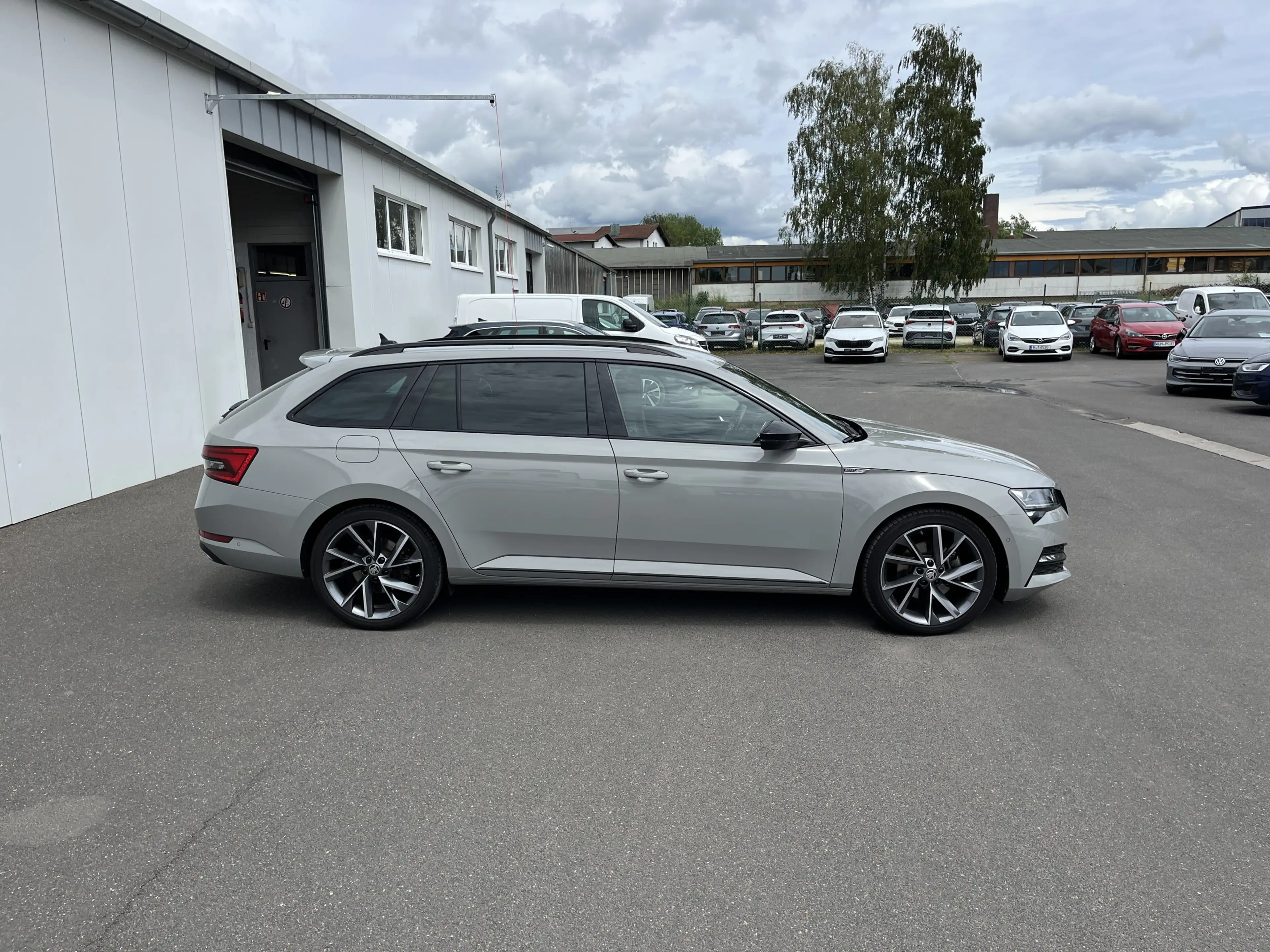 Skoda Superb Combi 2.0 TDI 4x4 DSG SPORTLINE 213€ m.20% Anz. — photo 5