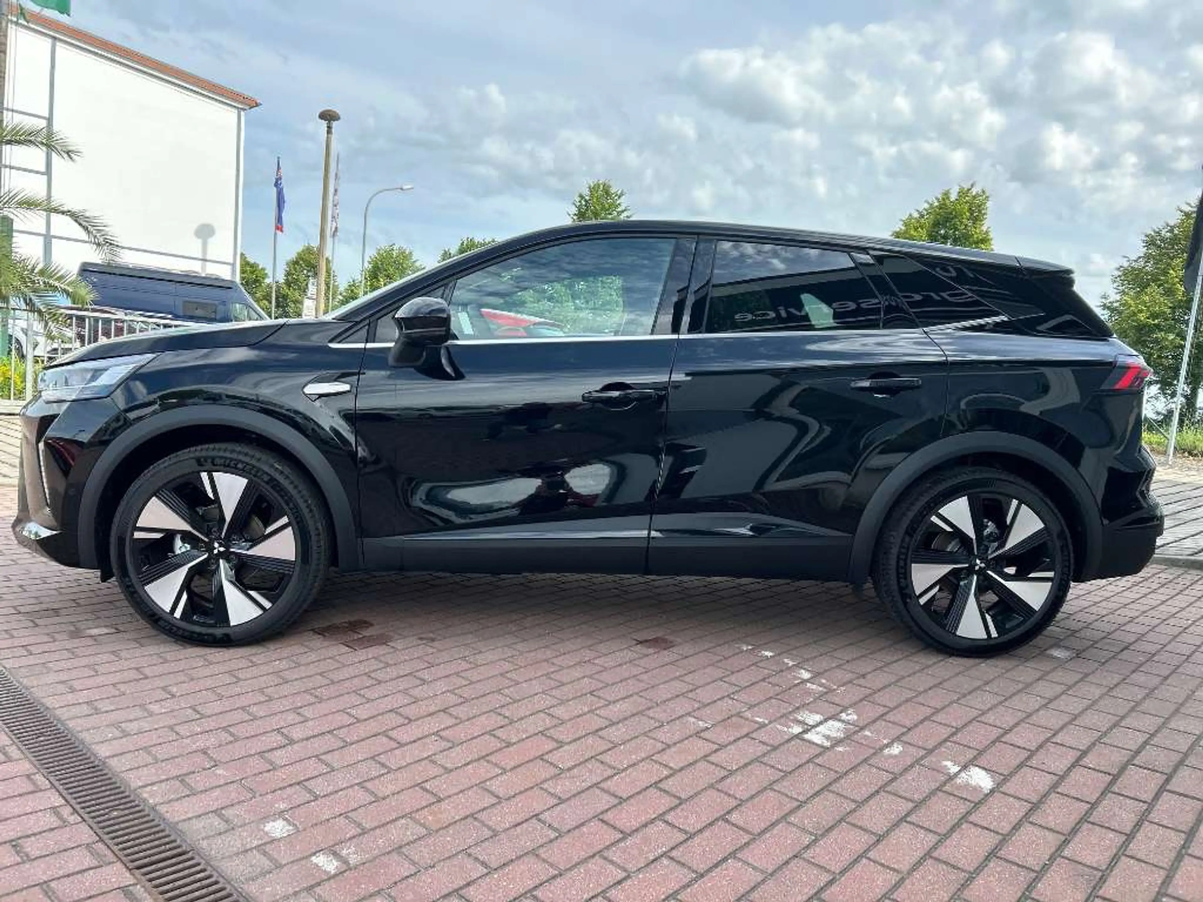 Mitsubishi Grandis Intro Edition 1.3 T Automatik LED SHZ — photo 3