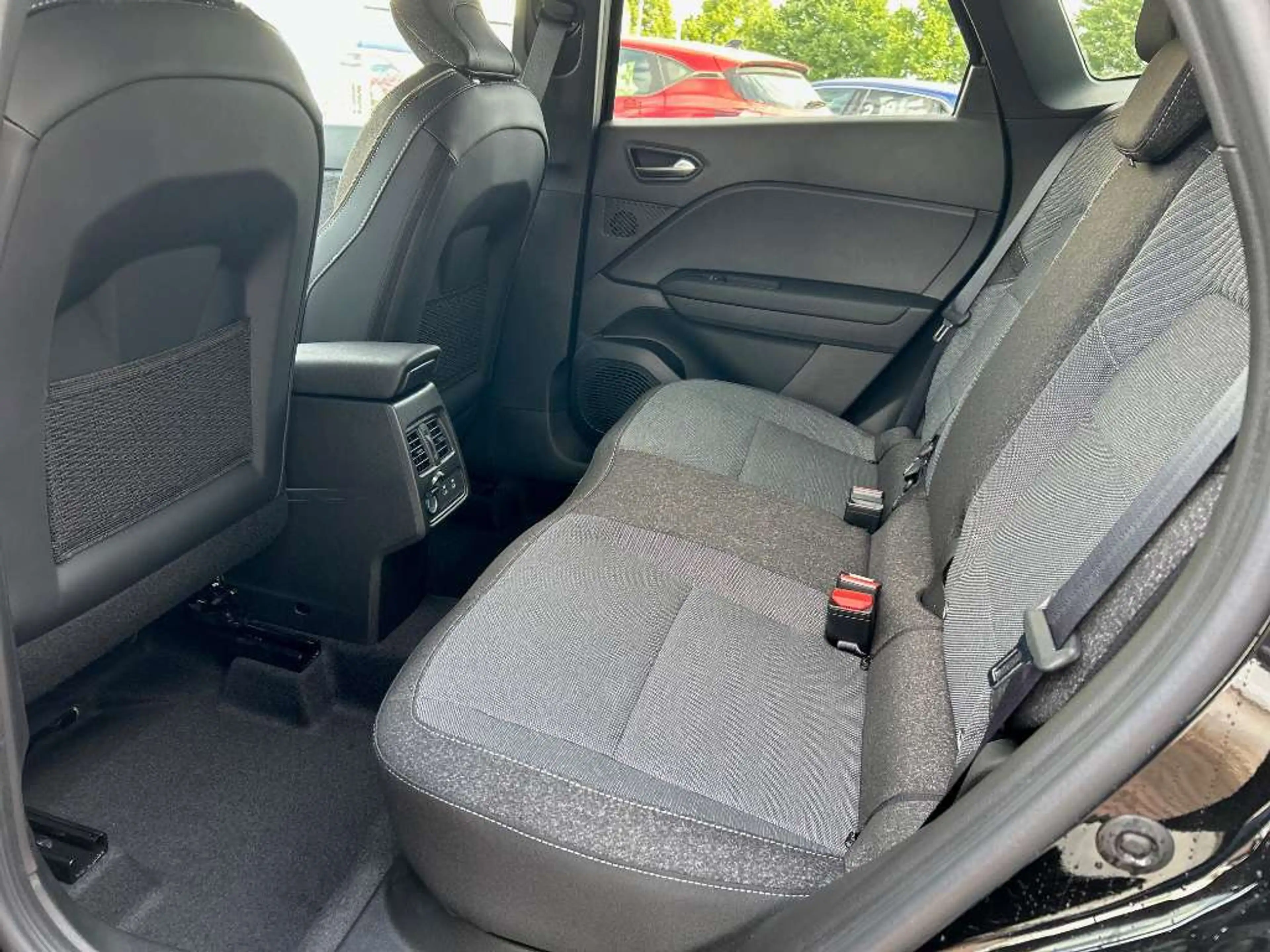 Mitsubishi Grandis Intro Edition 1.3 T Automatik LED SHZ — photo 9