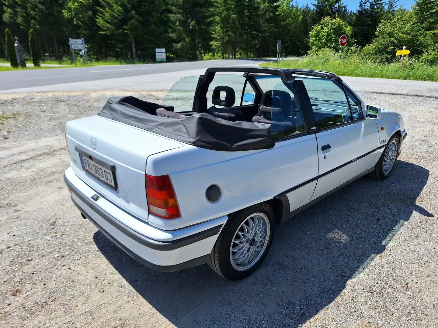 Opel Kadett E Cabrio GSi 2,0 i - 2