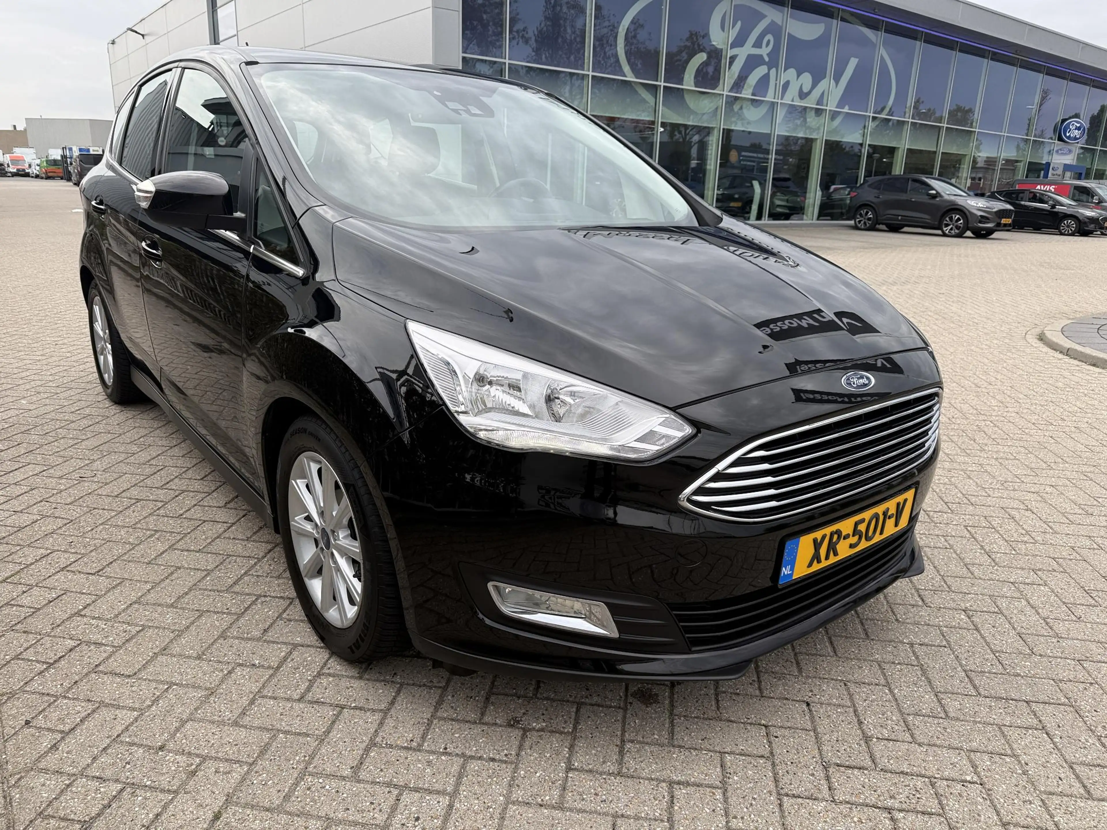 Ford C-Max 1.0 Titanium 125pk | Navigatie | Panorama Dak | El — photo 6