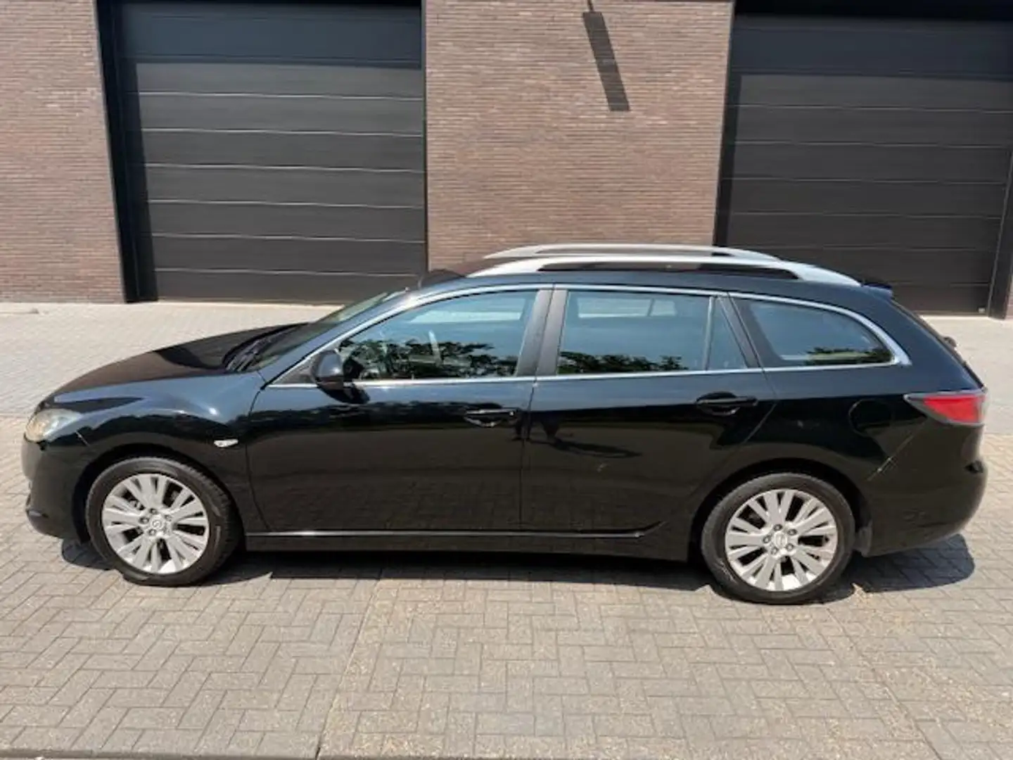 Mazda 6 Sportbreak 2.0 S-VT Touring | VOL LEER | 17 INCH| Zwart - 2
