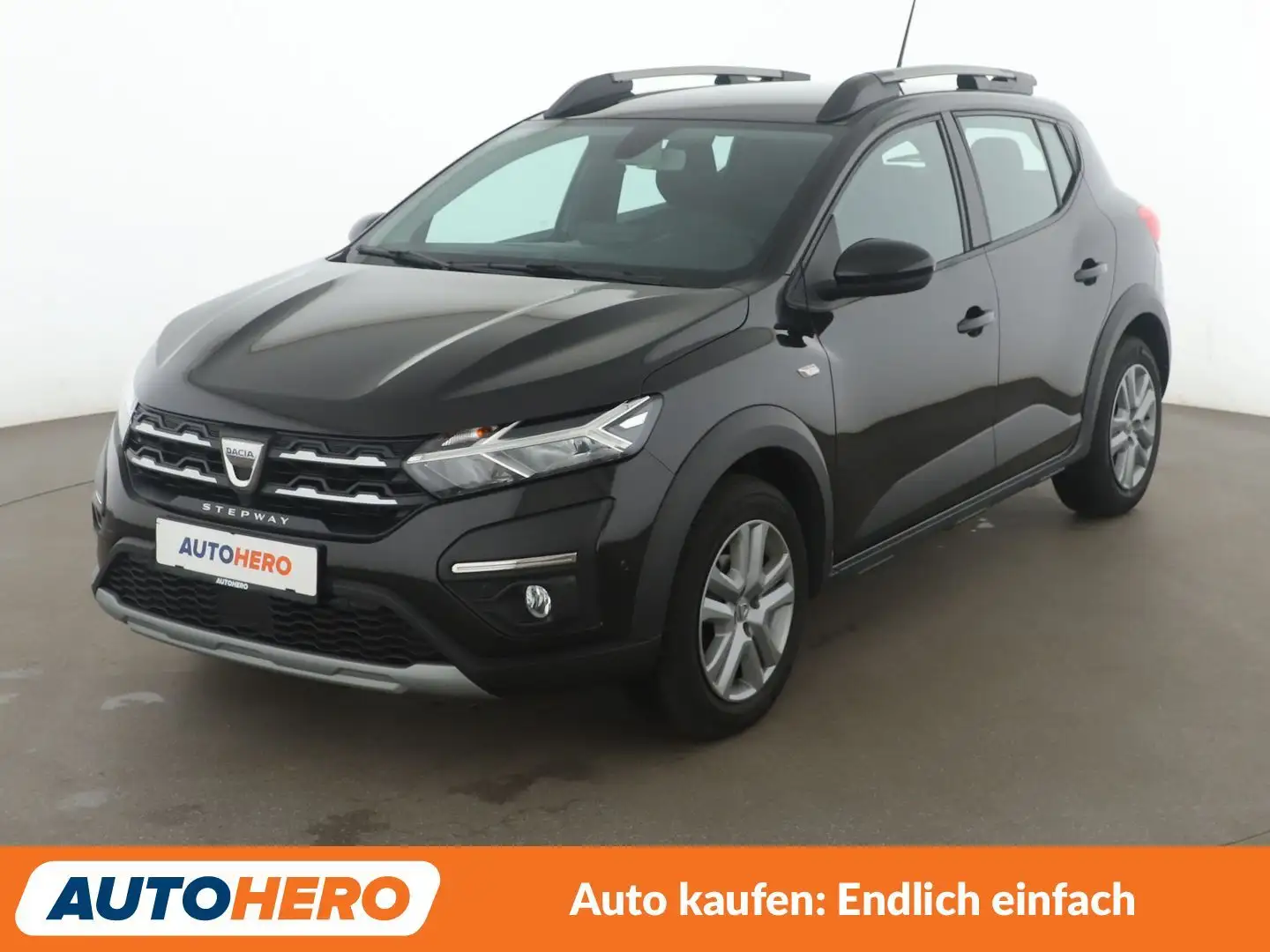Dacia Sandero 1.0 TCe Stepway Comfort Aut.*NAVI*LED*CAM*PDC*SHZ Schwarz - 1