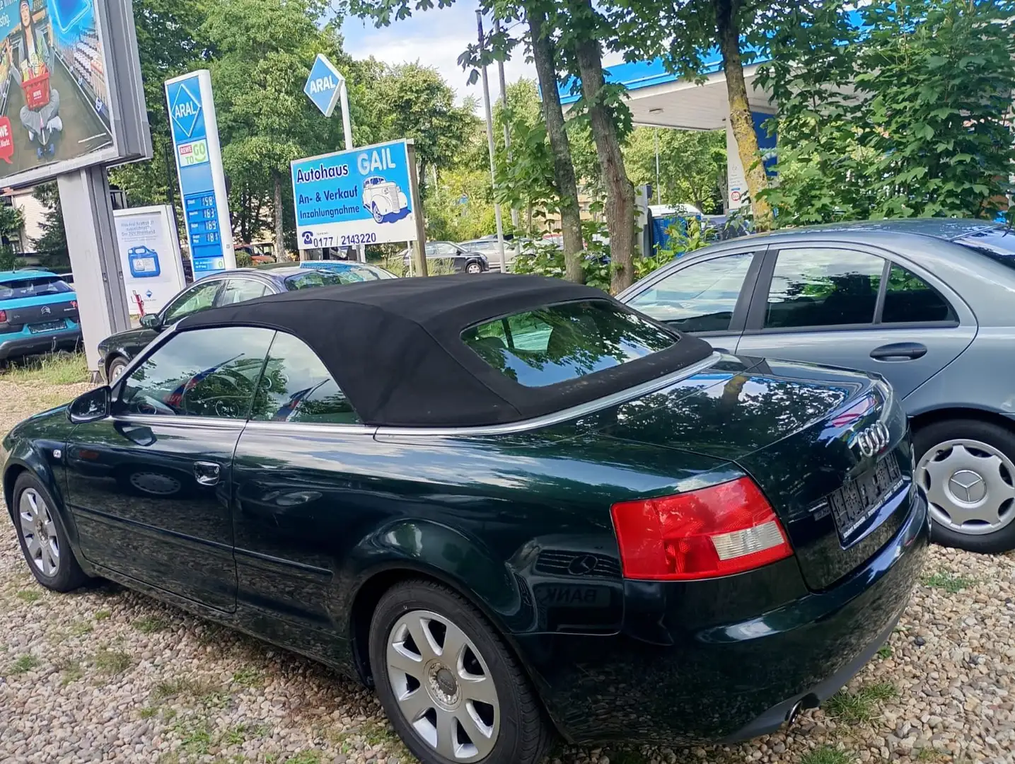 Audi A4 Cabriolet 2.4 V6 TÜV: 03/26 Text lesen Grün - 2