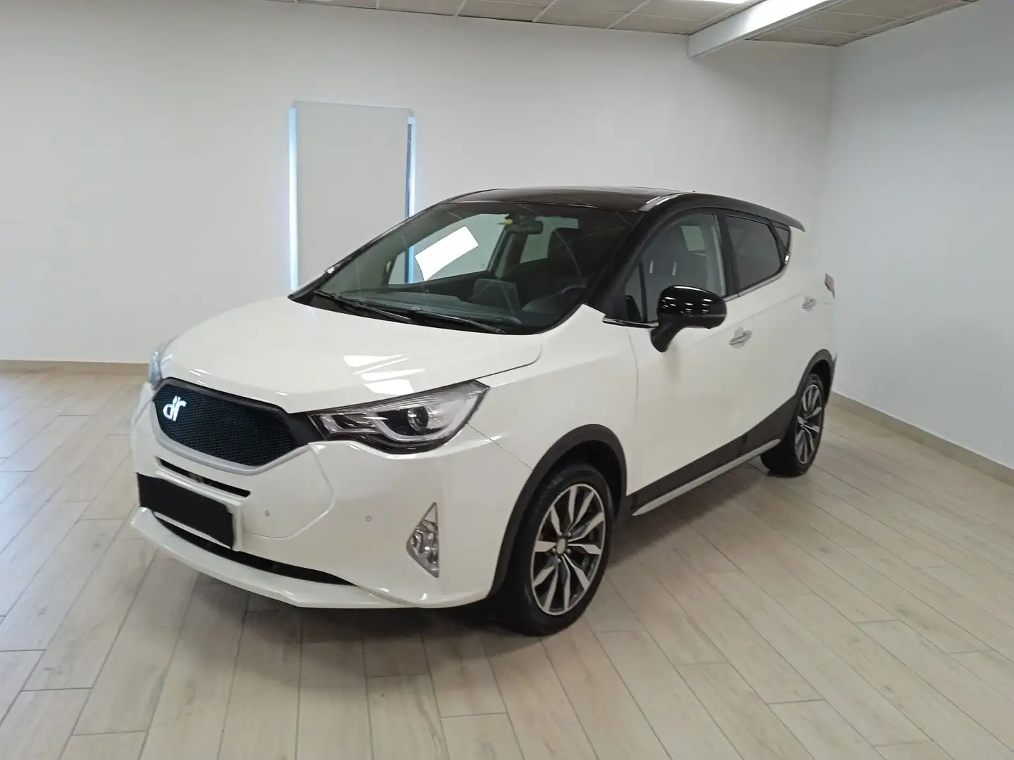 DR Automobiles DR4 Sport 1.6 Bi-Fuel GPL Weiß - 1