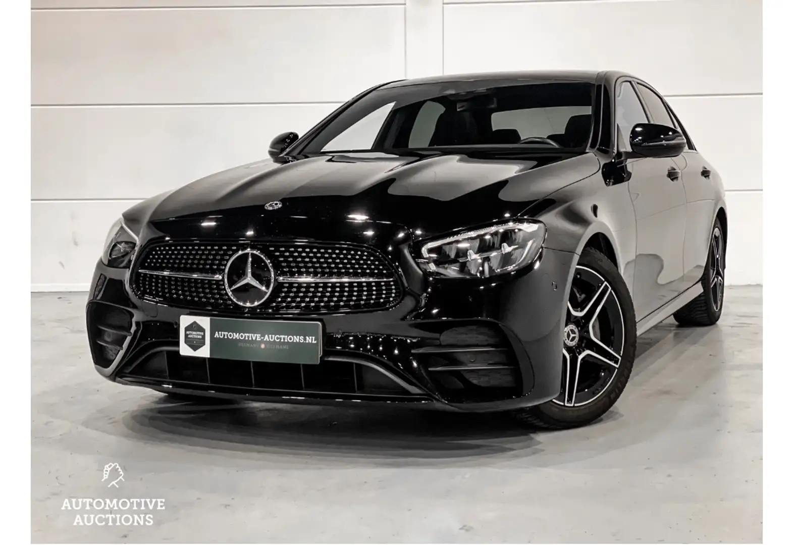 Mercedes-Benz E 200 E 200 Bns Sol. AMG Zwart - 1