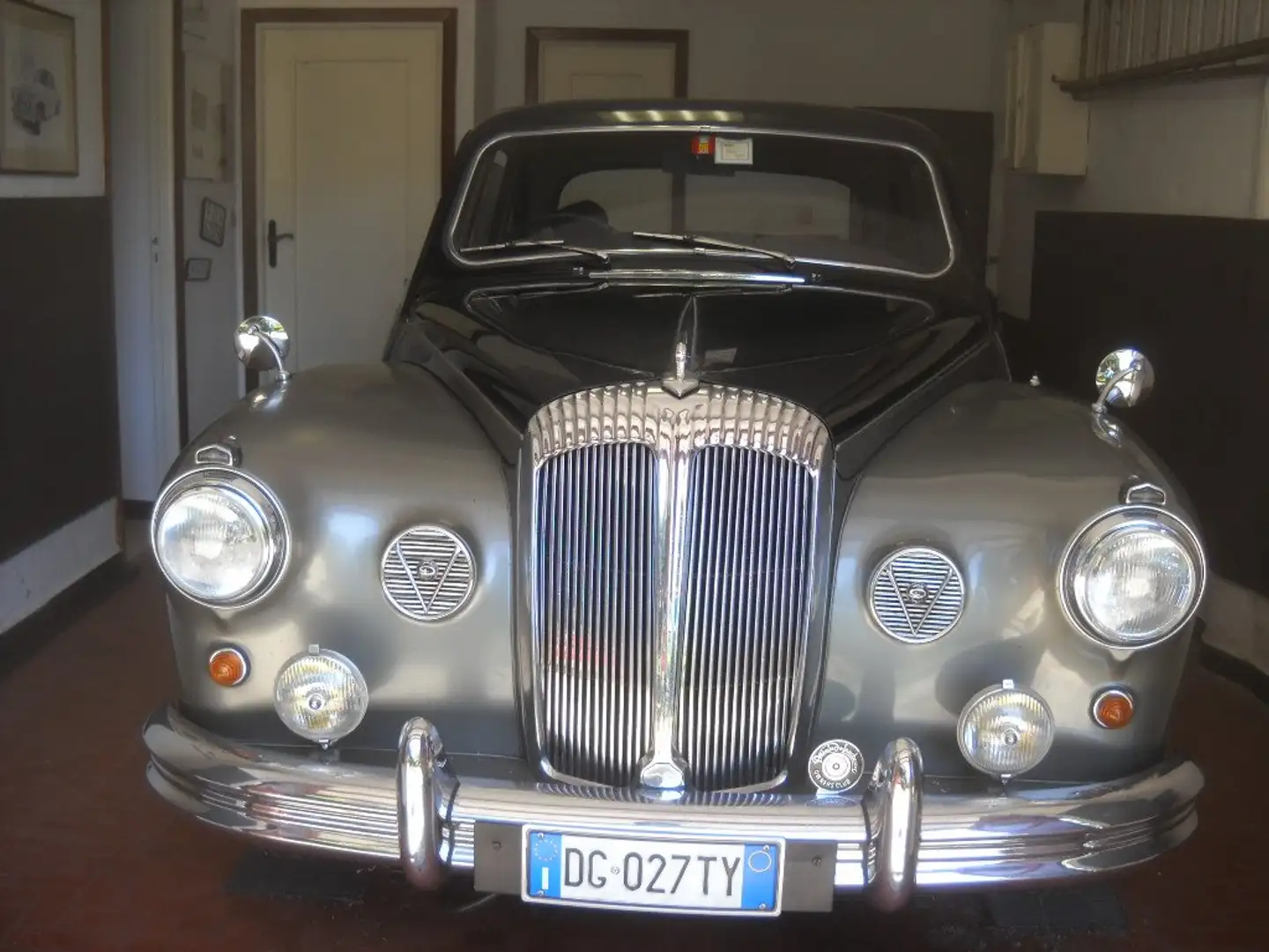 Daimler Majestic Major V 8 Grigio - 1