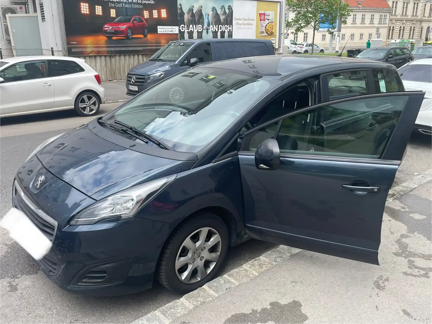 Peugeot 5008 5008 1,6 HDI 115 FAP Access Access Blau - 1