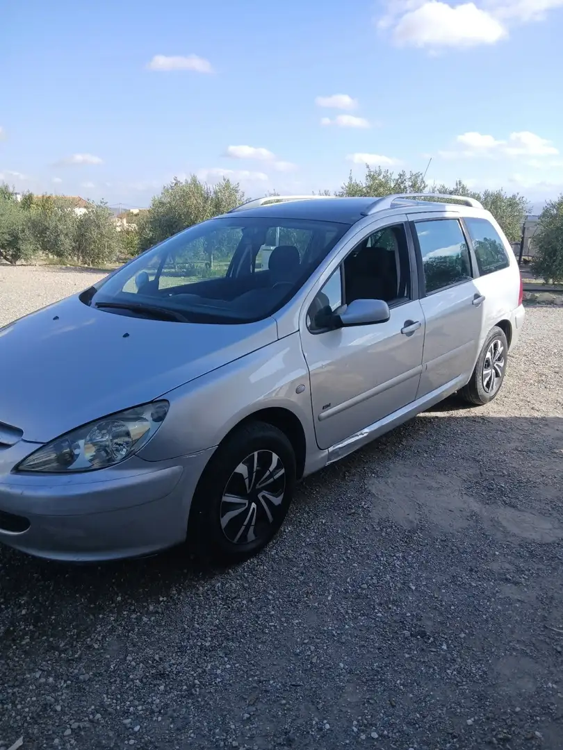 Peugeot 307 SW 1.6HDI Port Aventura 90 - 1