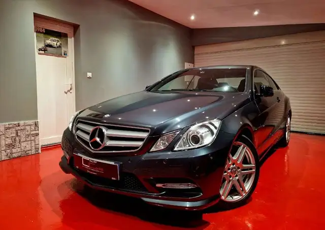 Mercedes-Benz E 350 350 3.5 V6 CGI 306 CH BlueEfficiency Pack Sport AMG ÉVOLUTION 7G TRONIC PLUS État EXCEPTIONNEL