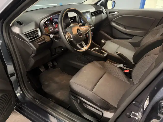 Renault Clio view 3