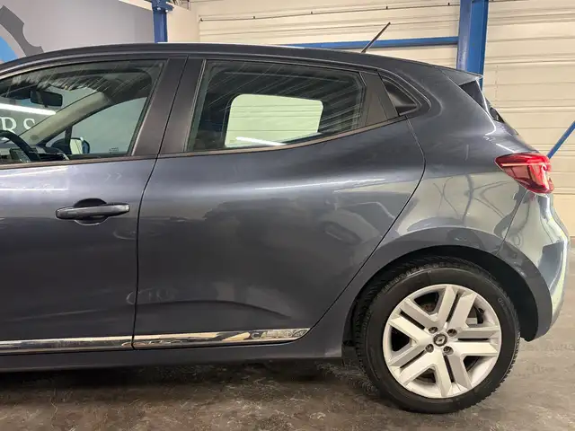 Renault Clio view 26