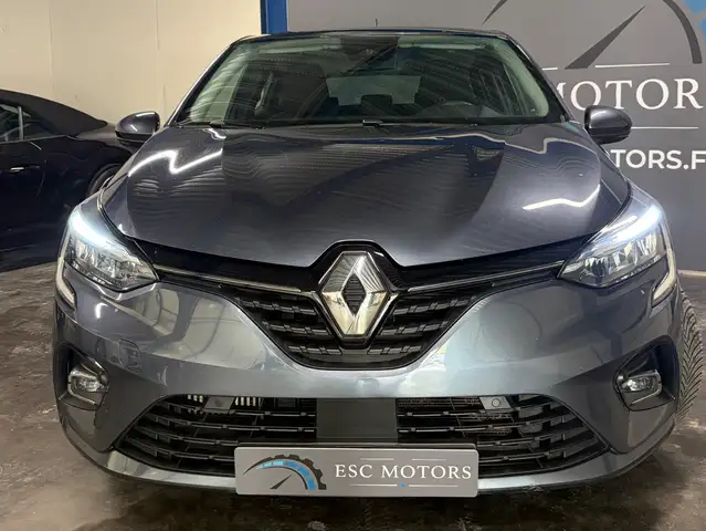 Renault Clio view 19